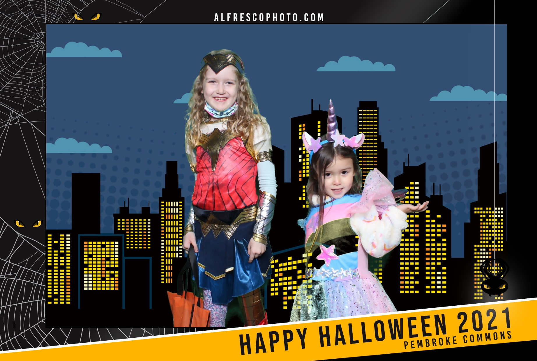 Halloween | View more photos from the event at events.alfrescophoto.com/u/AlfrescoPhoto/Halloween