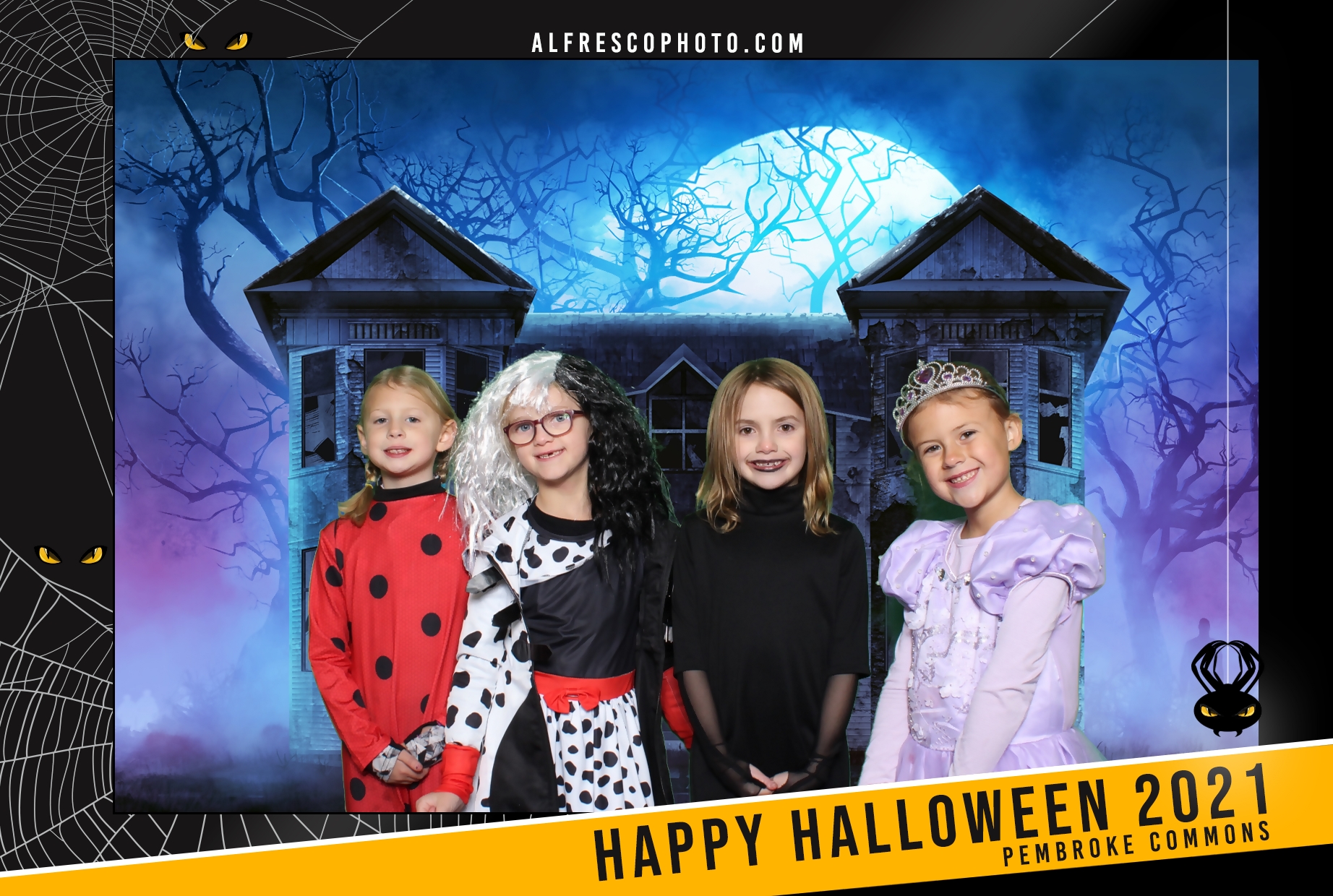 Halloween | View more photos from the event at events.alfrescophoto.com/u/AlfrescoPhoto/Halloween