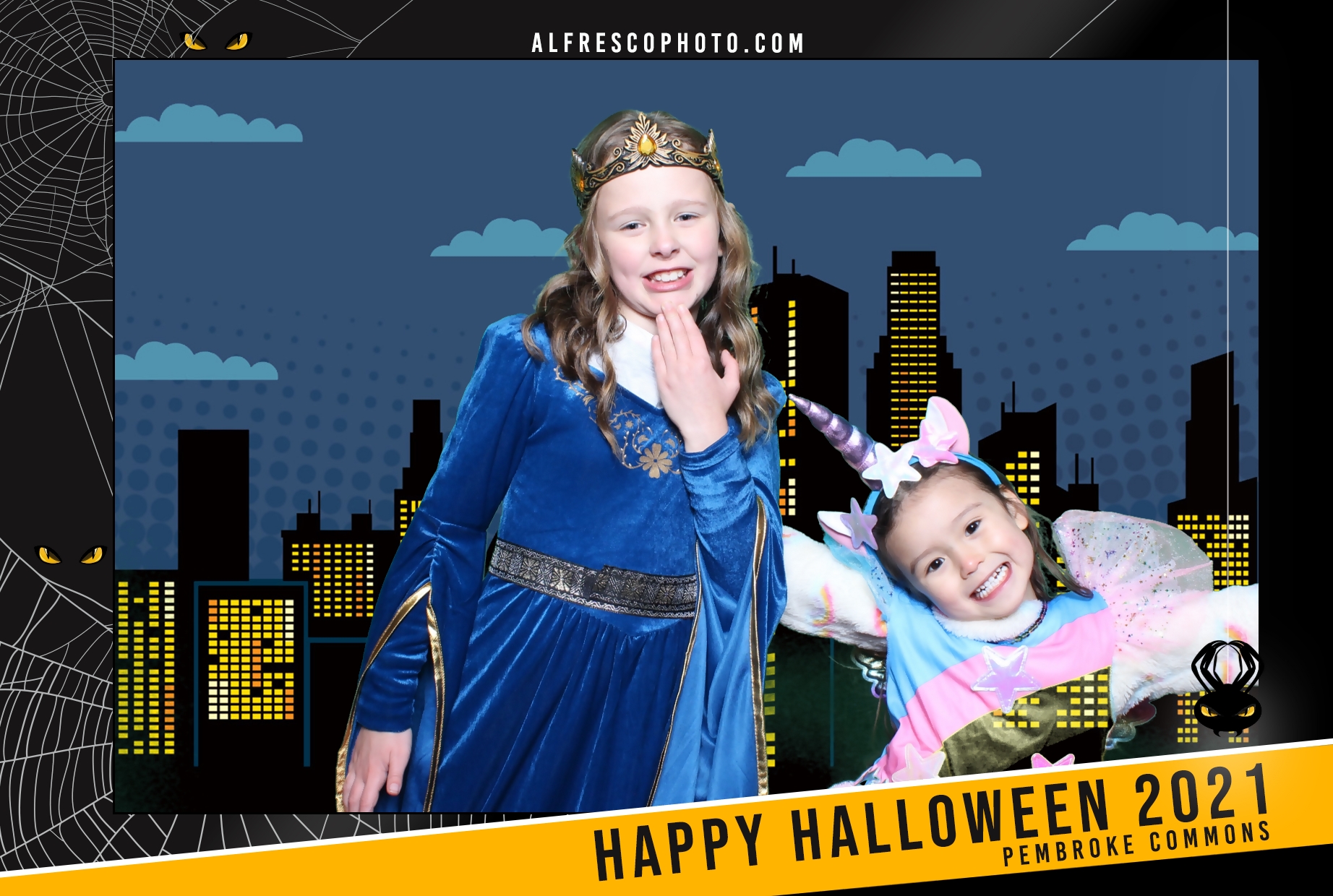 Halloween | View more photos from the event at events.alfrescophoto.com/u/AlfrescoPhoto/Halloween