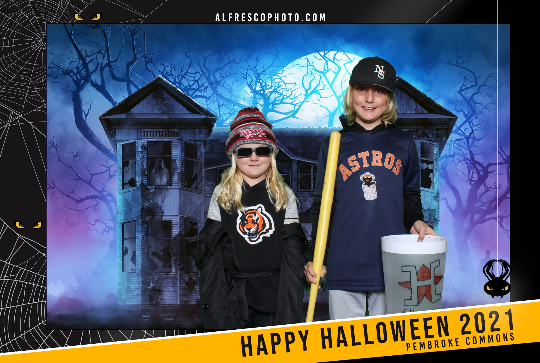 Halloween | View more photos from the event at events.alfrescophoto.com/u/AlfrescoPhoto/Halloween