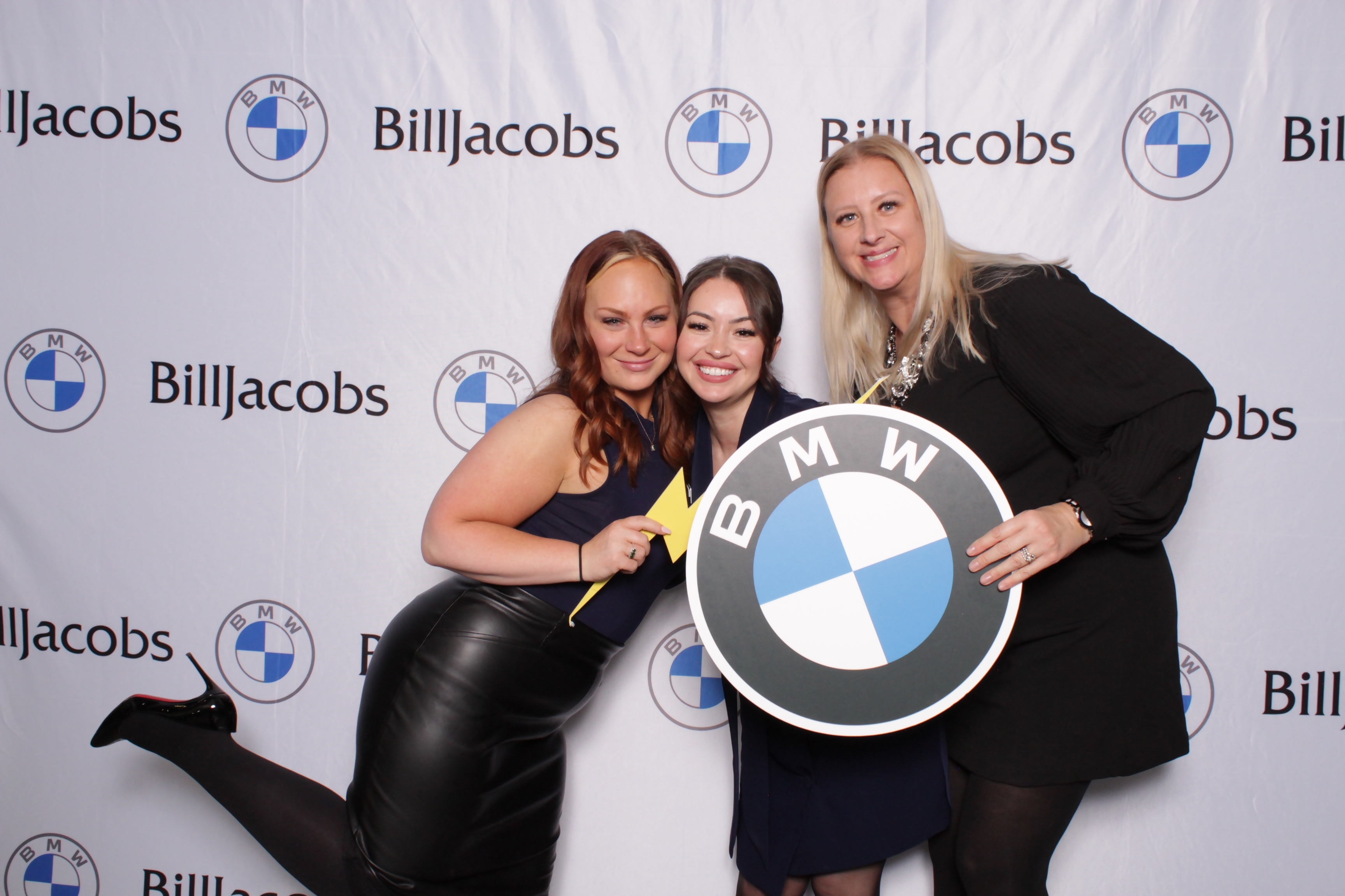 Launch Party for BMW Electric iX and i4 | View more photos from the event at events.alfrescophoto.com/u/AlfrescoPhoto/Launch-Party-for-BMW-Electric-iX-and-i4