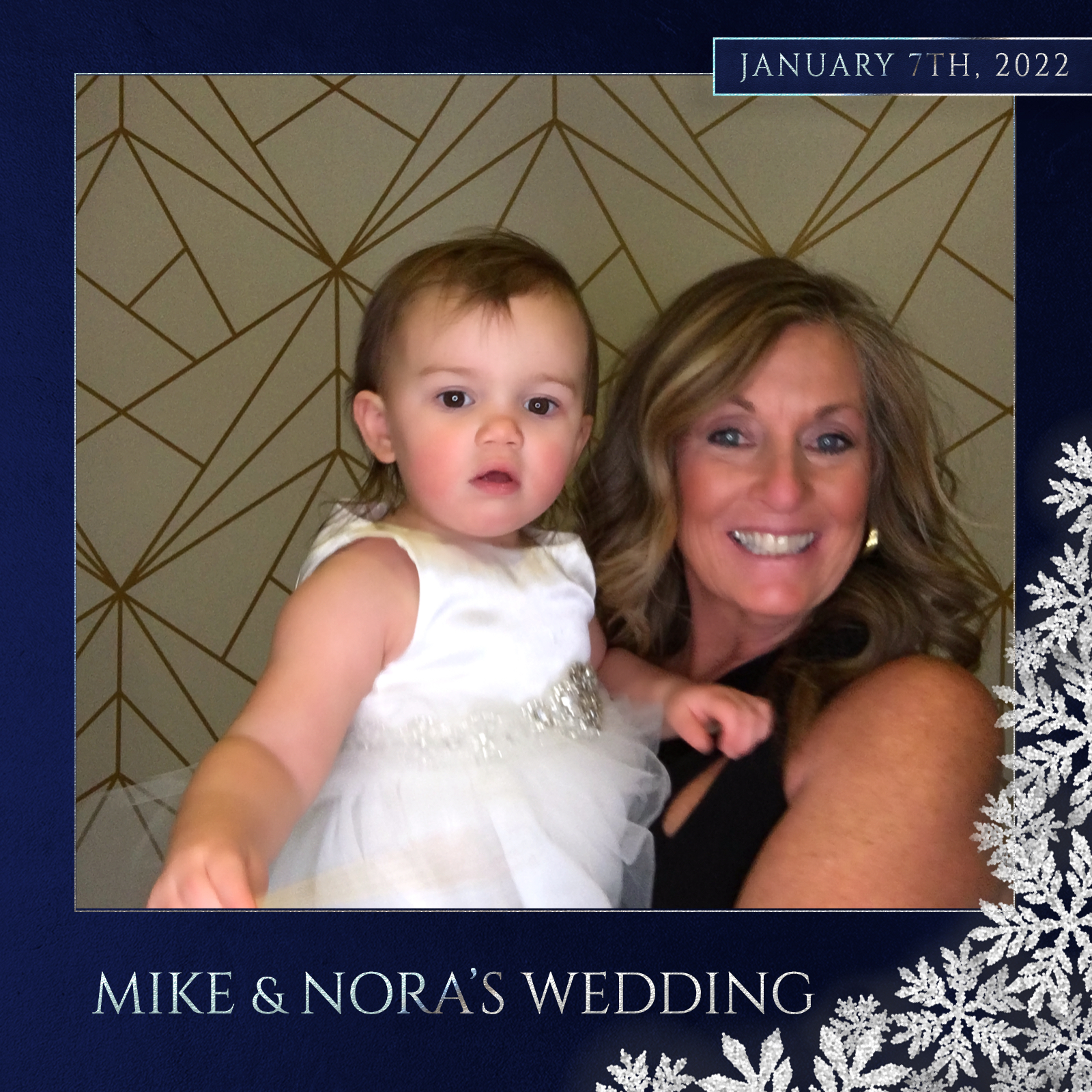 Mike + Nora | View more photos from the event at events.alfrescophoto.com/u/AlfrescoPhoto/Mike-Nora