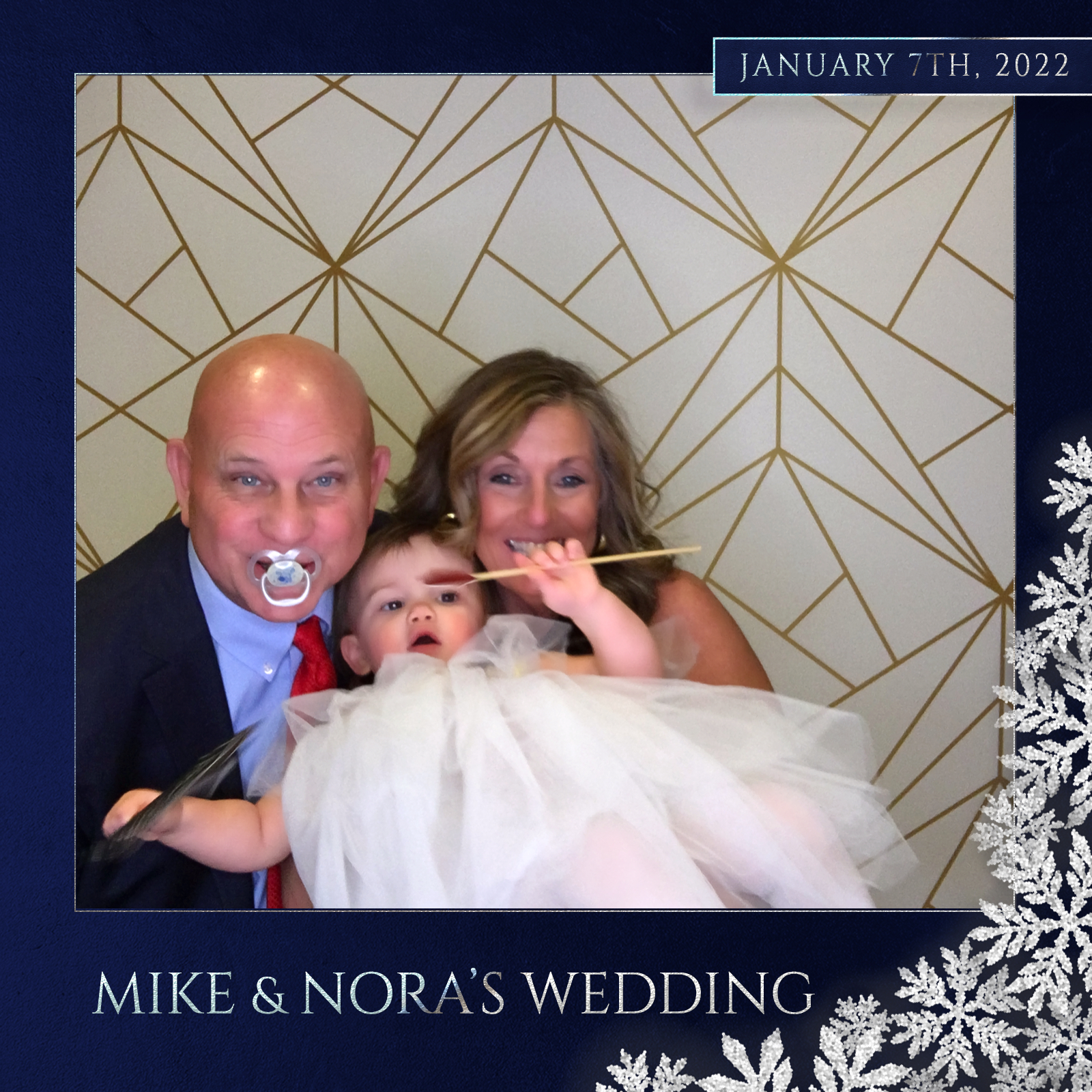 Mike + Nora | View more photos from the event at events.alfrescophoto.com/u/AlfrescoPhoto/Mike-Nora