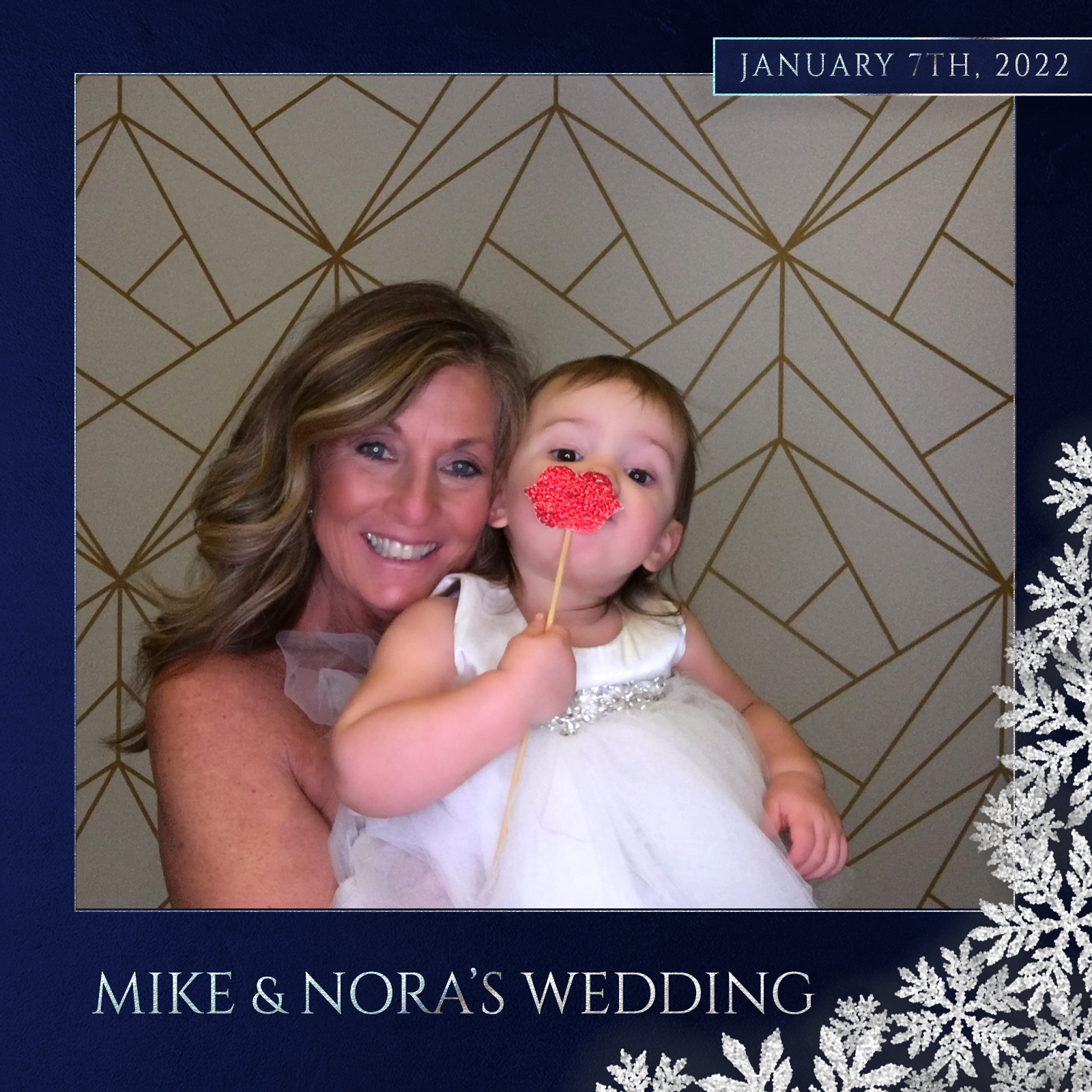 Mike + Nora | View more photos from the event at events.alfrescophoto.com/u/AlfrescoPhoto/Mike-Nora