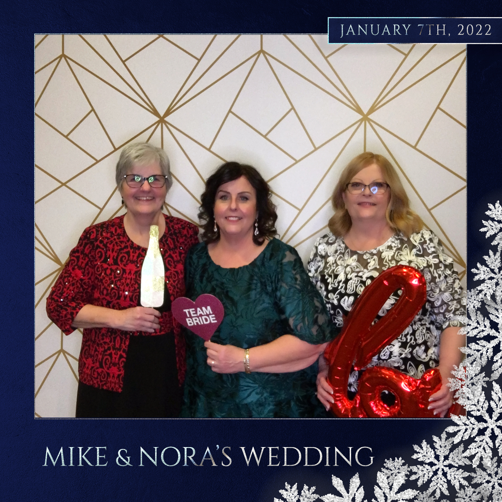 Mike + Nora | View more photos from the event at events.alfrescophoto.com/u/AlfrescoPhoto/Mike-Nora