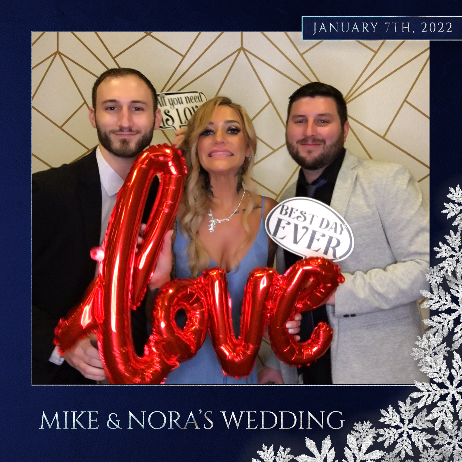 Mike + Nora | View more photos from the event at events.alfrescophoto.com/u/AlfrescoPhoto/Mike-Nora