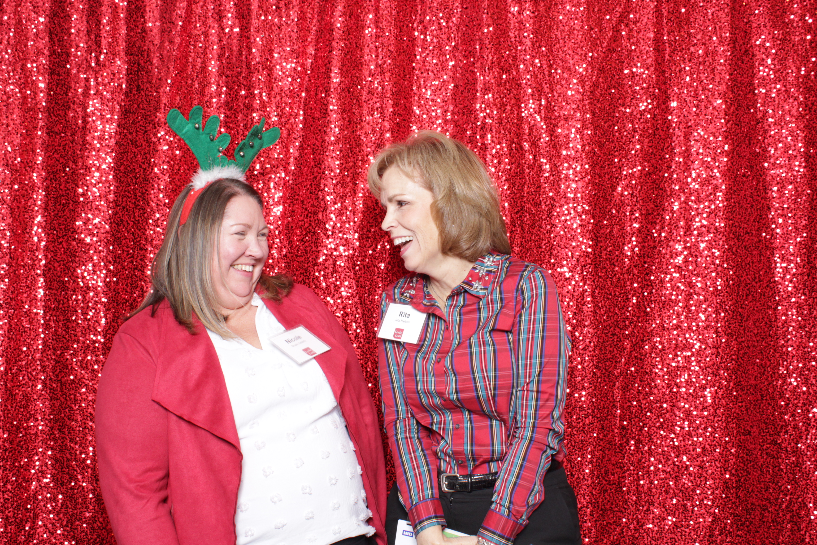 Locke Lord Holiday Party | View more photos from the event at events.alfrescophoto.com/u/AlfrescoPhoto/Locke-Lord-Holiday-Party