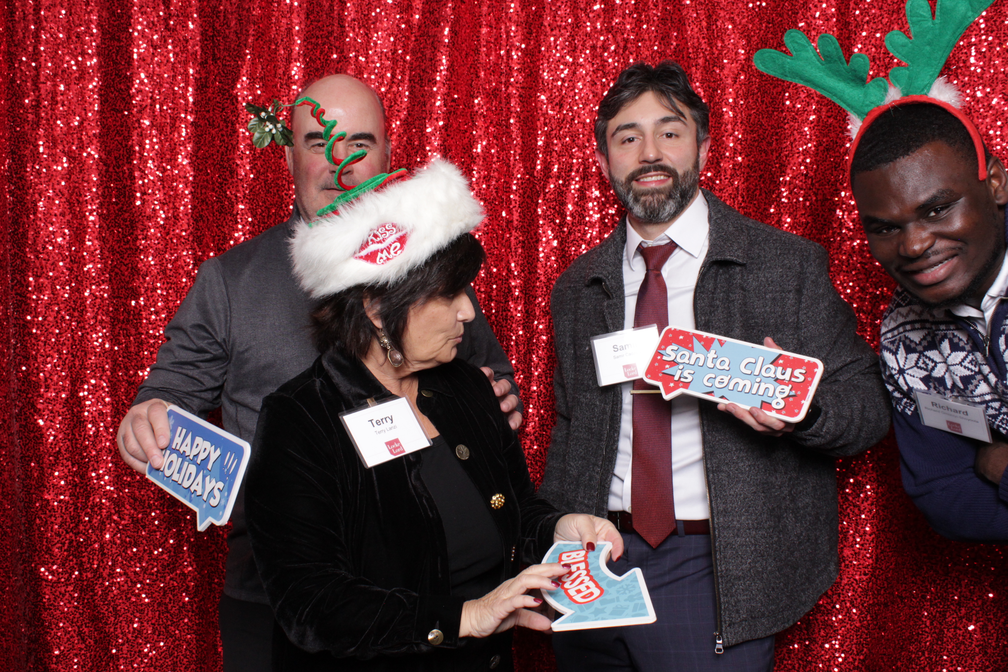 Locke Lord Holiday Party | View more photos from the event at events.alfrescophoto.com/u/AlfrescoPhoto/Locke-Lord-Holiday-Party