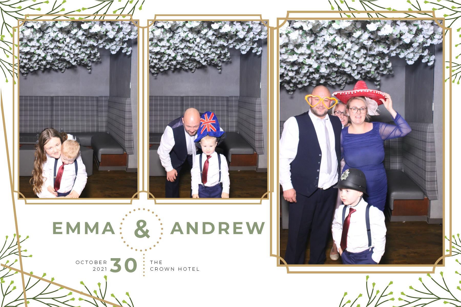 Emma and Andrew | View more photos from the event at gallery.blissbooth.co.uk/u/BlissBooth/Emma-and-Andrew