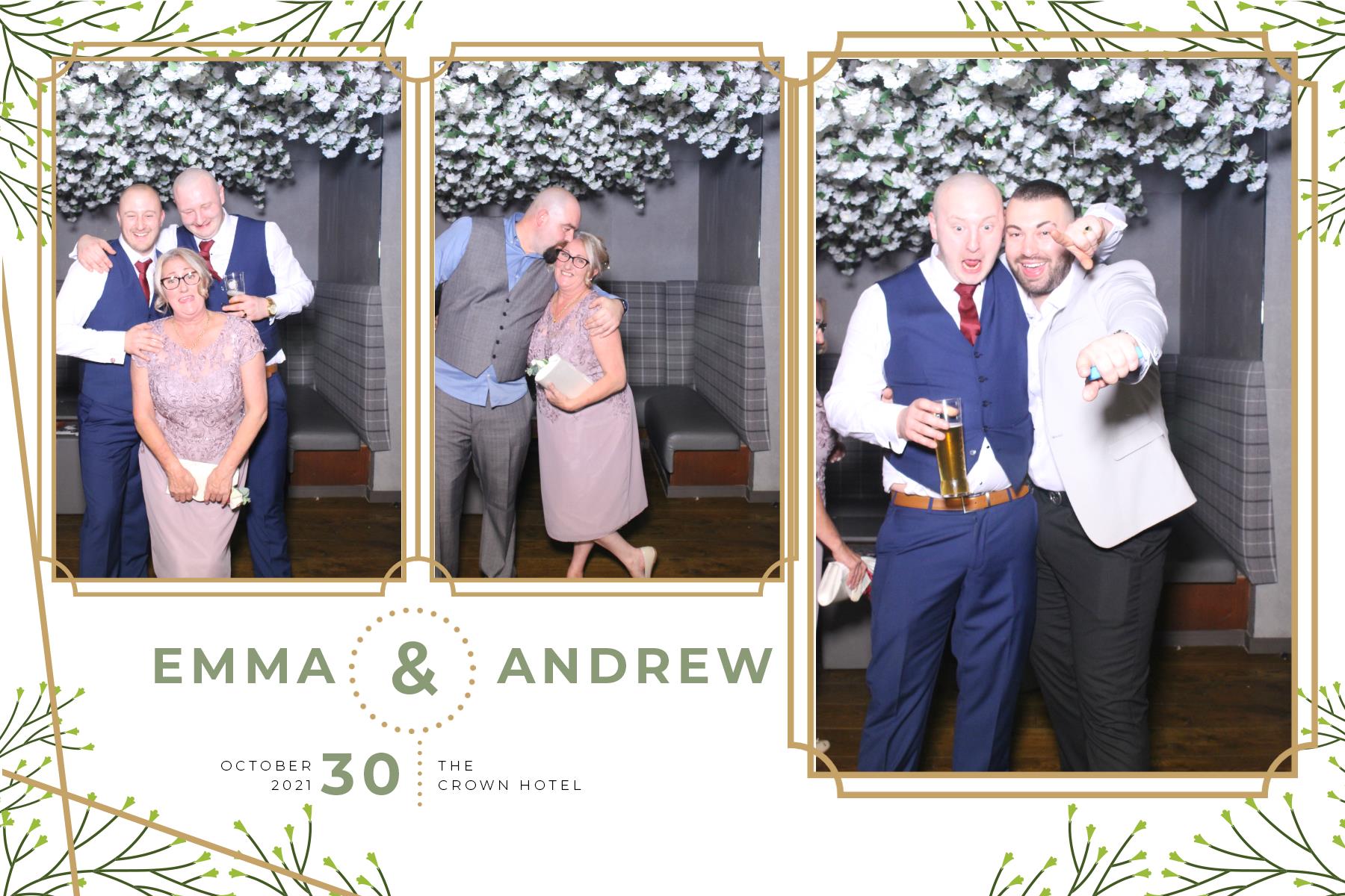 Emma and Andrew | View more photos from the event at gallery.blissbooth.co.uk/u/BlissBooth/Emma-and-Andrew