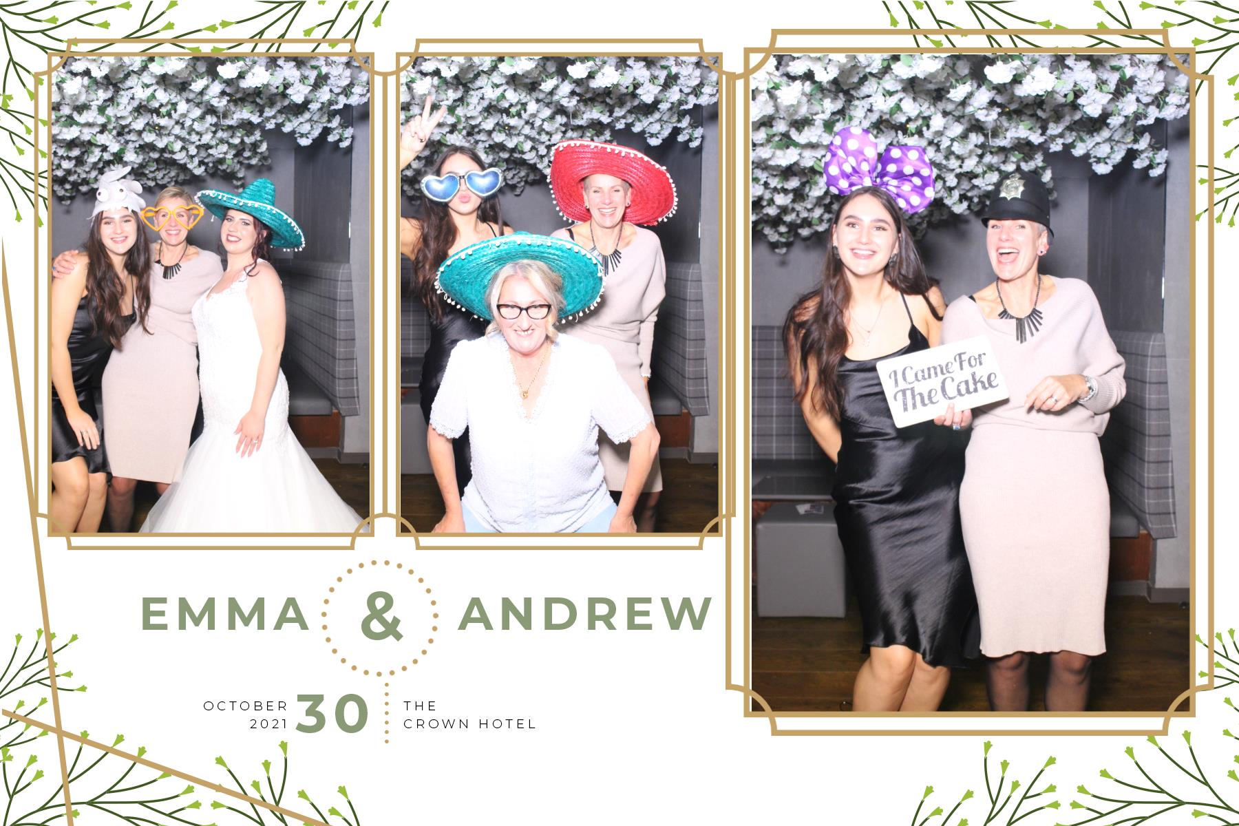 Emma and Andrew | View more photos from the event at gallery.blissbooth.co.uk/u/BlissBooth/Emma-and-Andrew