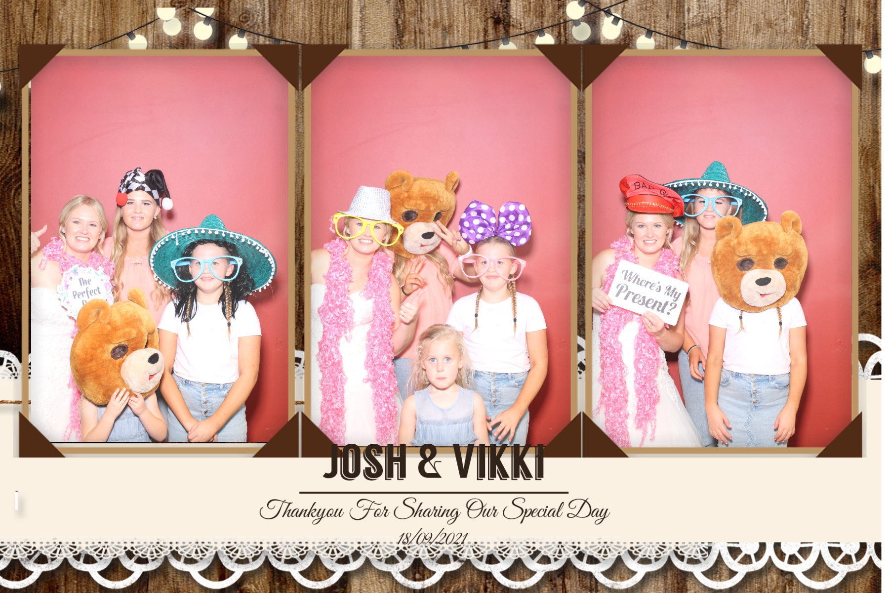 Josh and Vikki | View more photos from the event at gallery.blissbooth.co.uk/u/BlissBooth/Josh-and-Vikki