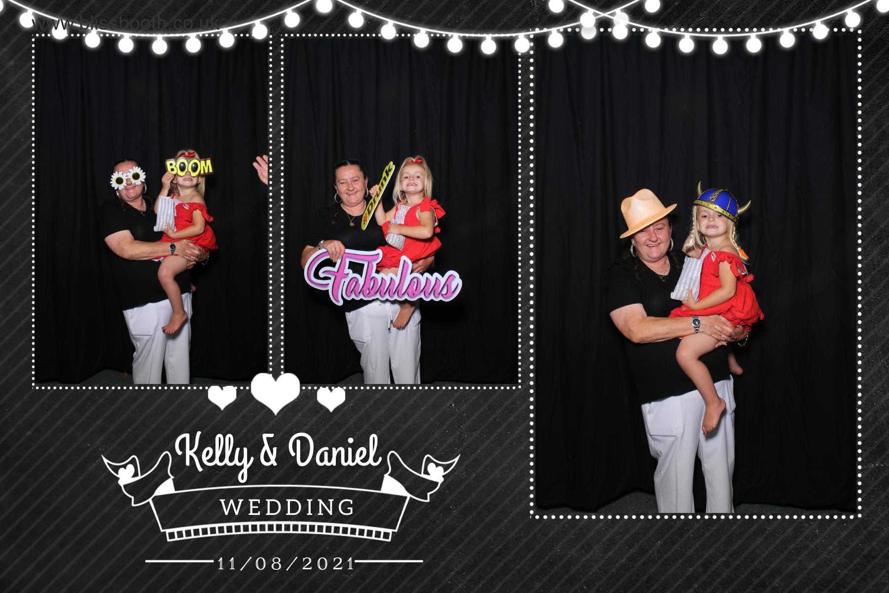 Kelly and Daniel | View more photos from the event at gallery.blissbooth.co.uk/u/BlissBooth/Kelly-and-Daniel