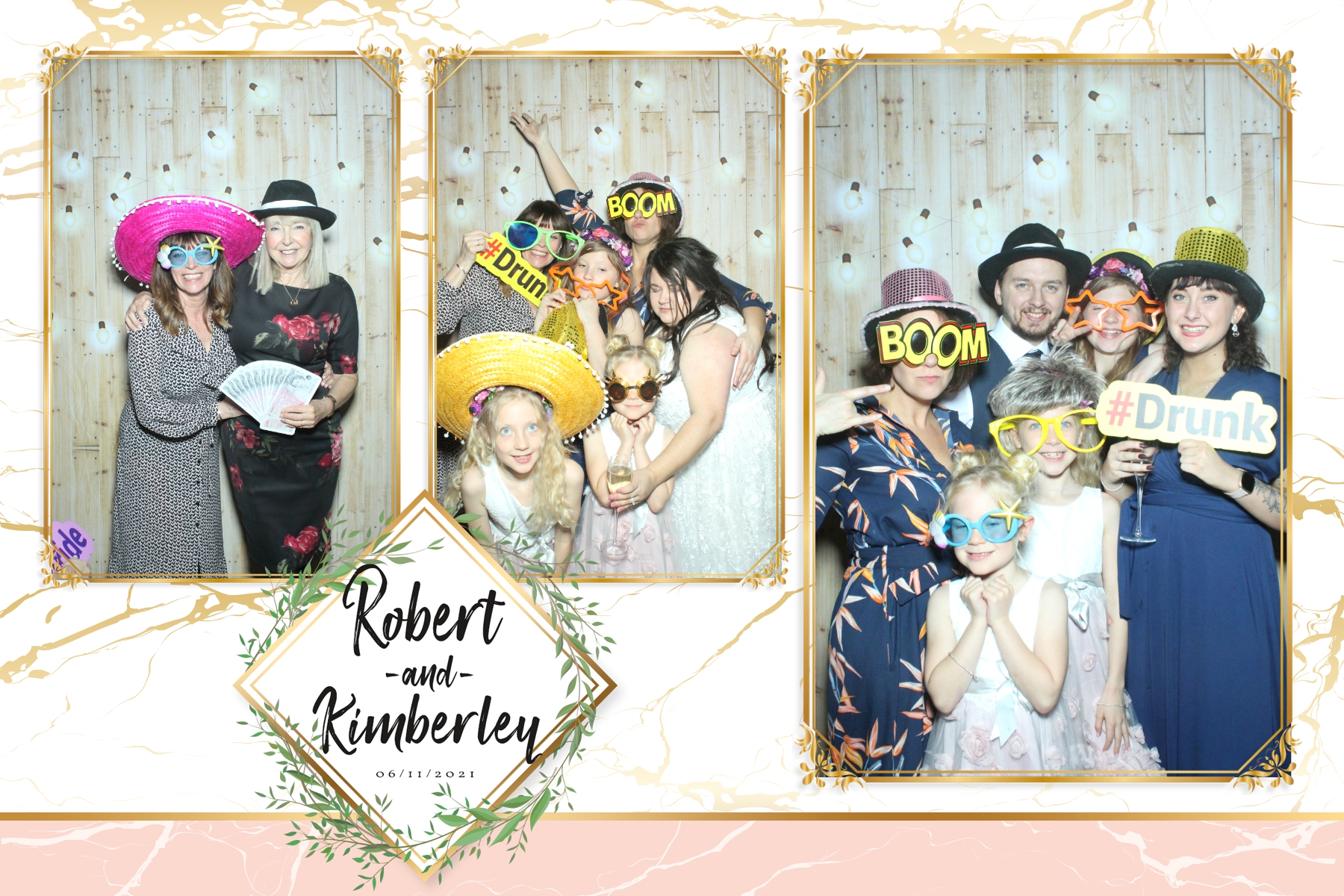 Kimberley and Robert | View more photos from the event at gallery.blissbooth.co.uk/u/BlissBooth/Kimberley-and-Robert