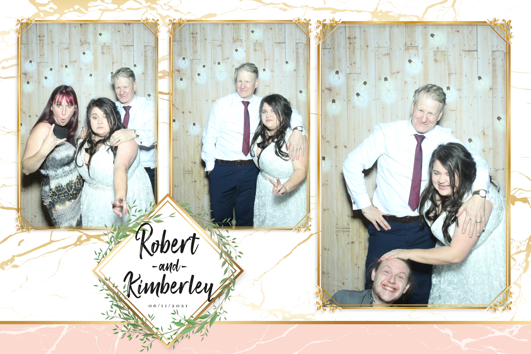 Kimberley and Robert | View more photos from the event at gallery.blissbooth.co.uk/u/BlissBooth/Kimberley-and-Robert