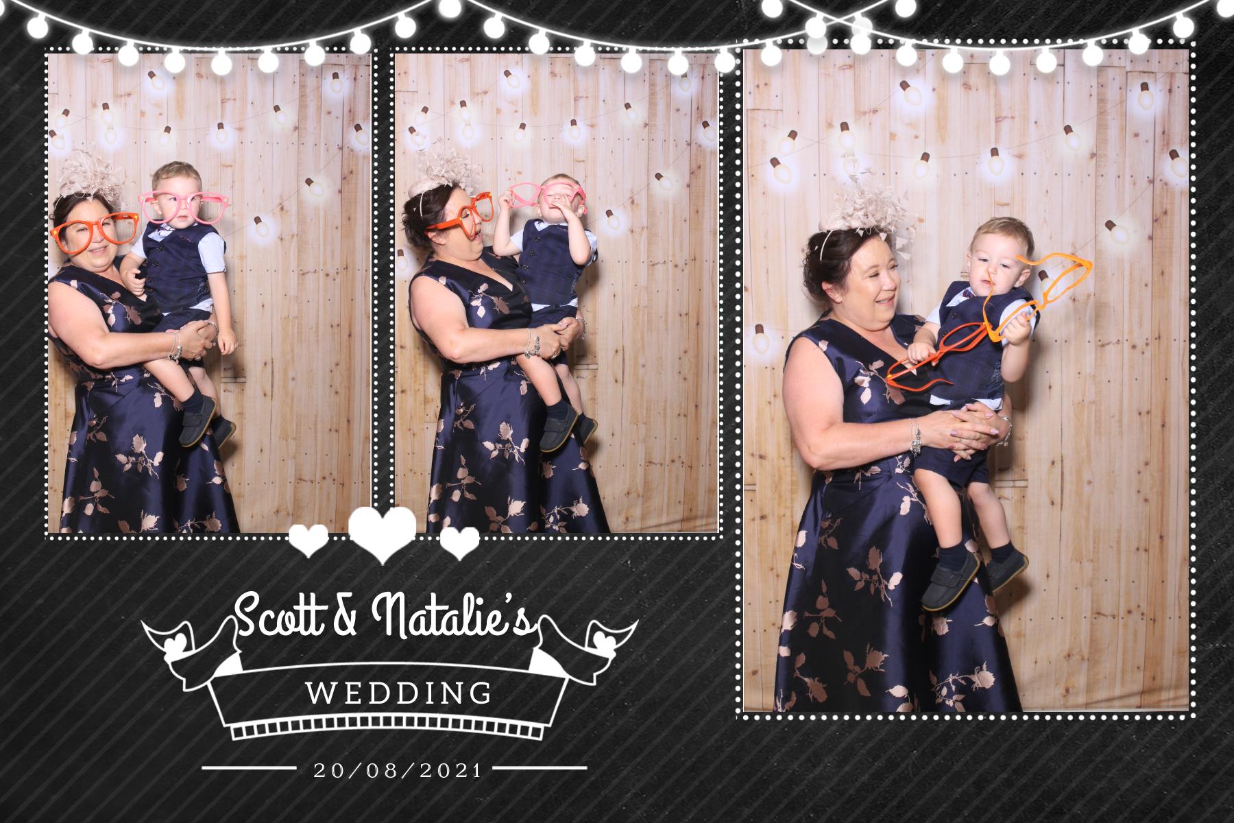 Scott and Natalie | View more photos from the event at gallery.blissbooth.co.uk/u/BlissBooth/Scott-and-Natalie