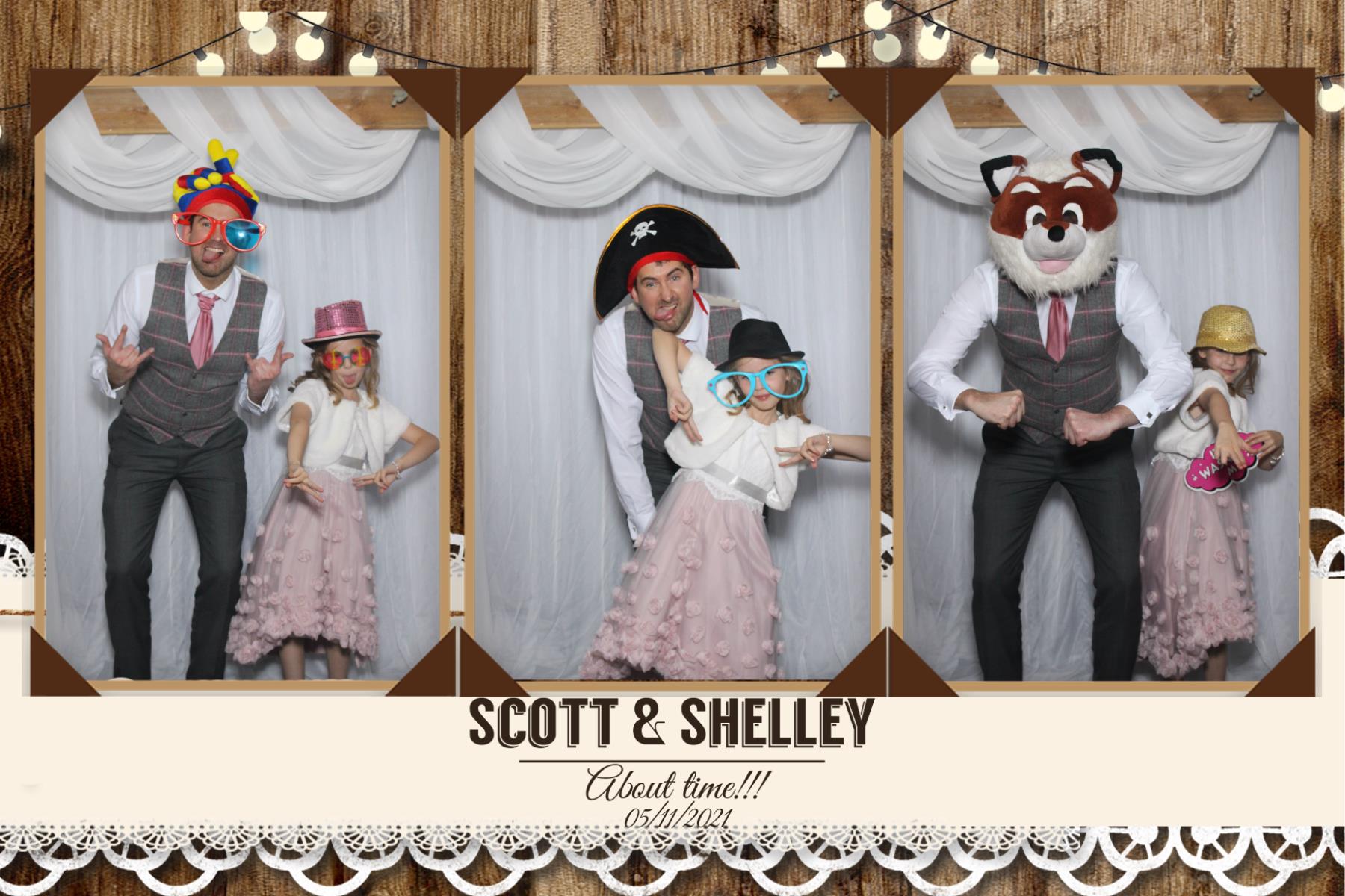 Scott and Shelley | View more photos from the event at gallery.blissbooth.co.uk/u/BlissBooth/Scott-and-Shelley