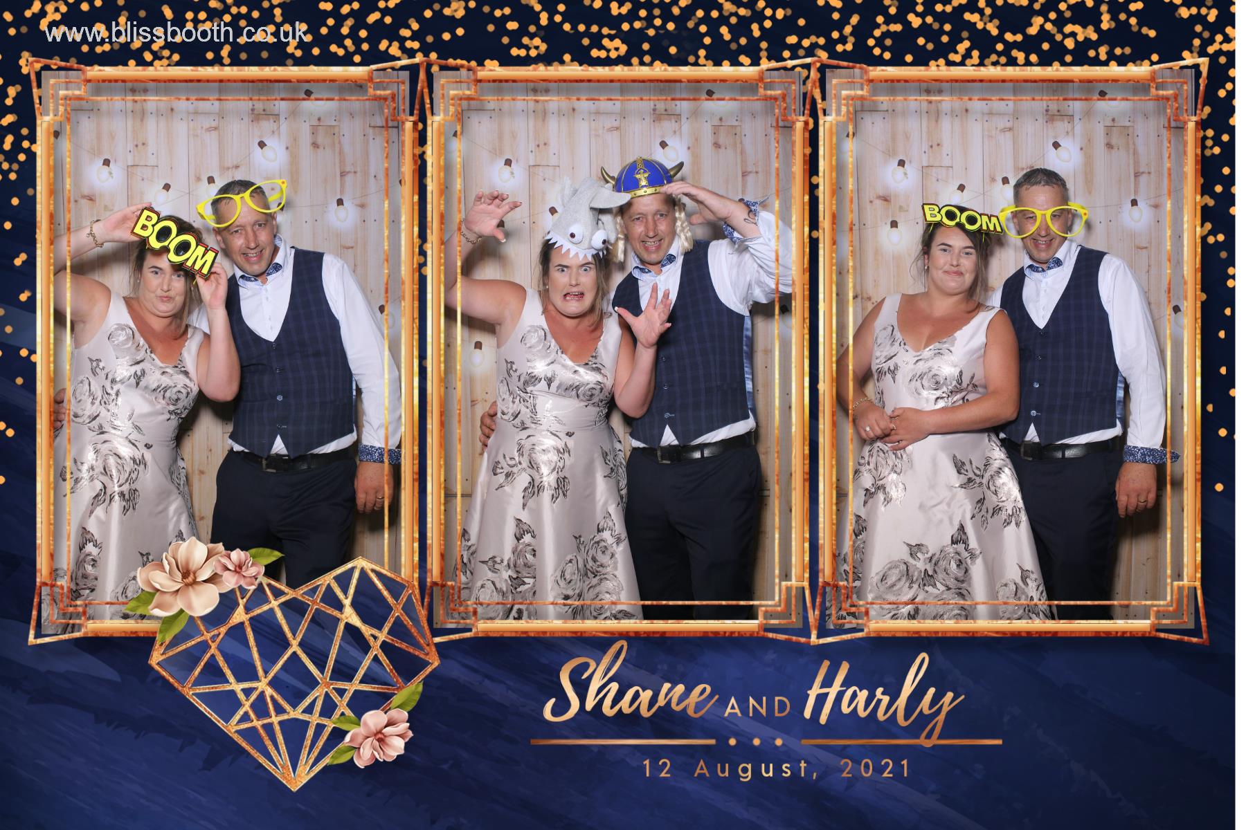 Shane and Harly | View more photos from the event at gallery.blissbooth.co.uk/u/BlissBooth/Shane-and-Harly