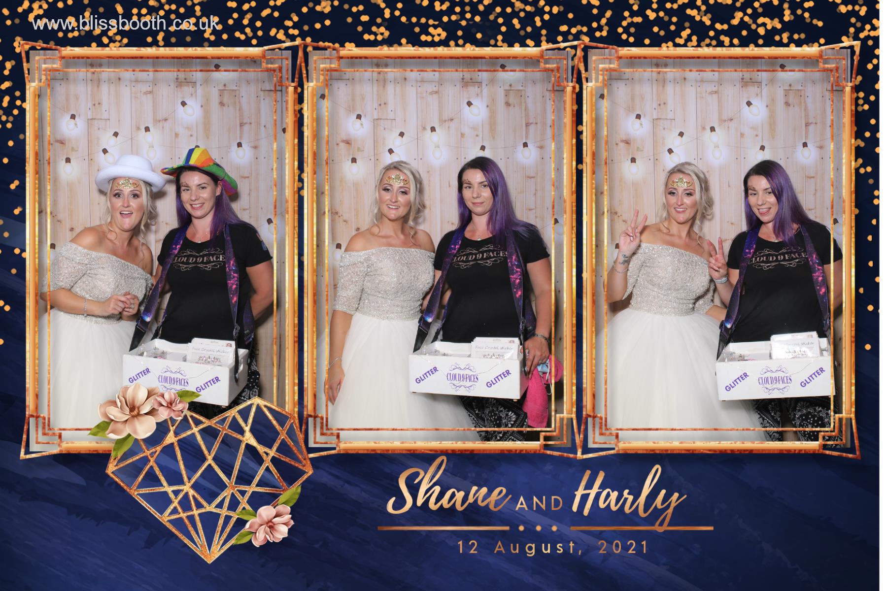 Shane and Harly | View more photos from the event at gallery.blissbooth.co.uk/u/BlissBooth/Shane-and-Harly