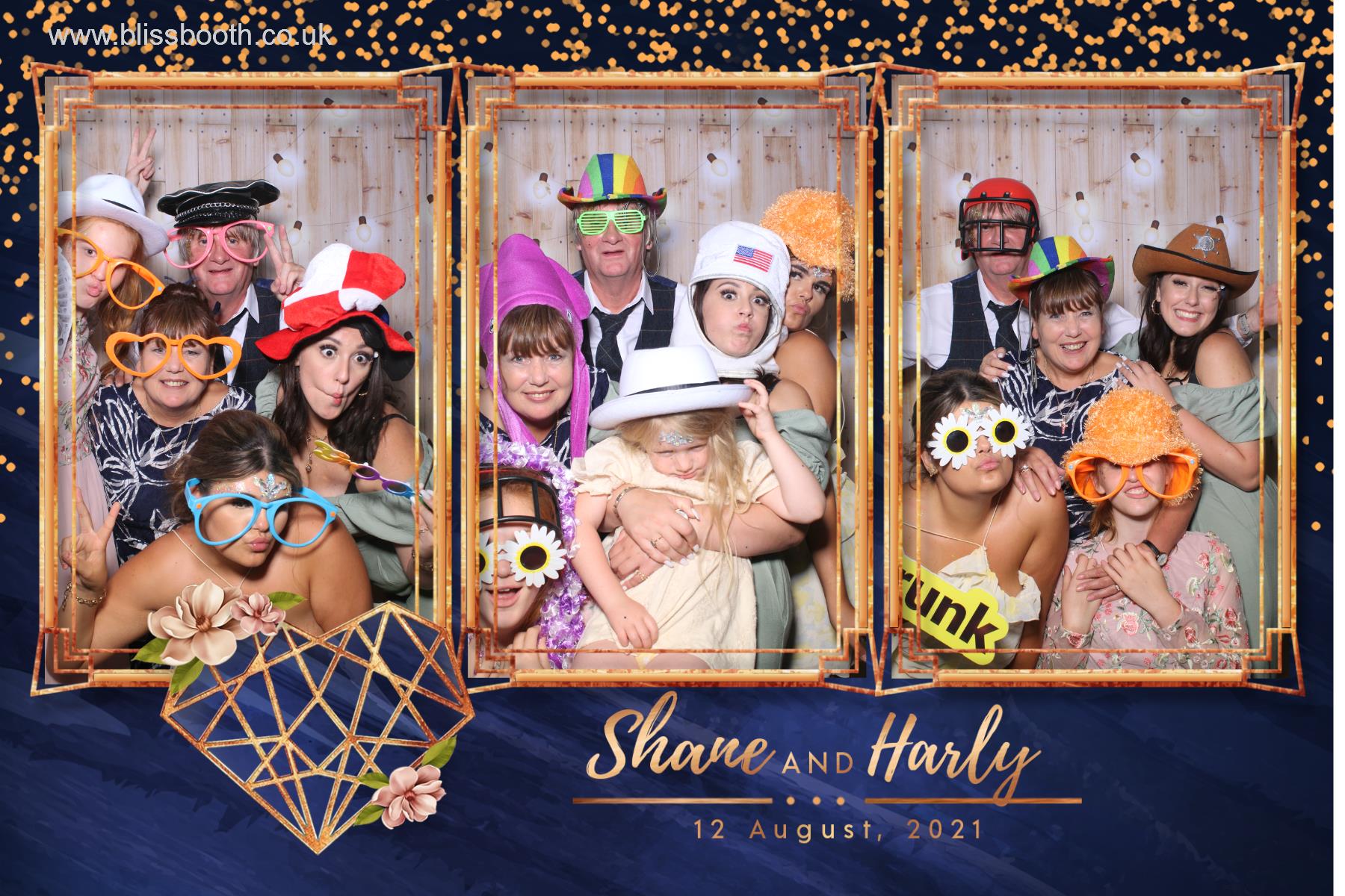 Shane and Harly | View more photos from the event at gallery.blissbooth.co.uk/u/BlissBooth/Shane-and-Harly
