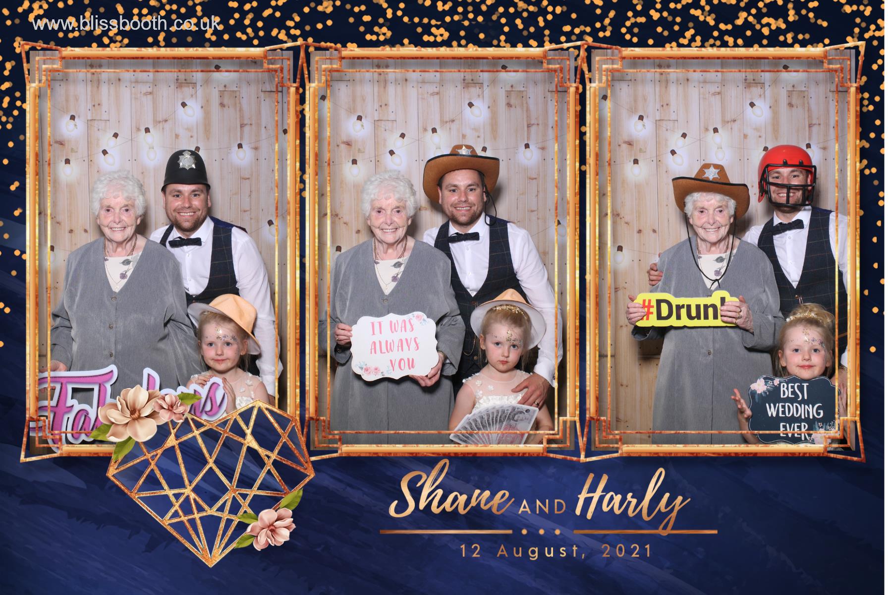 Shane and Harly | View more photos from the event at gallery.blissbooth.co.uk/u/BlissBooth/Shane-and-Harly
