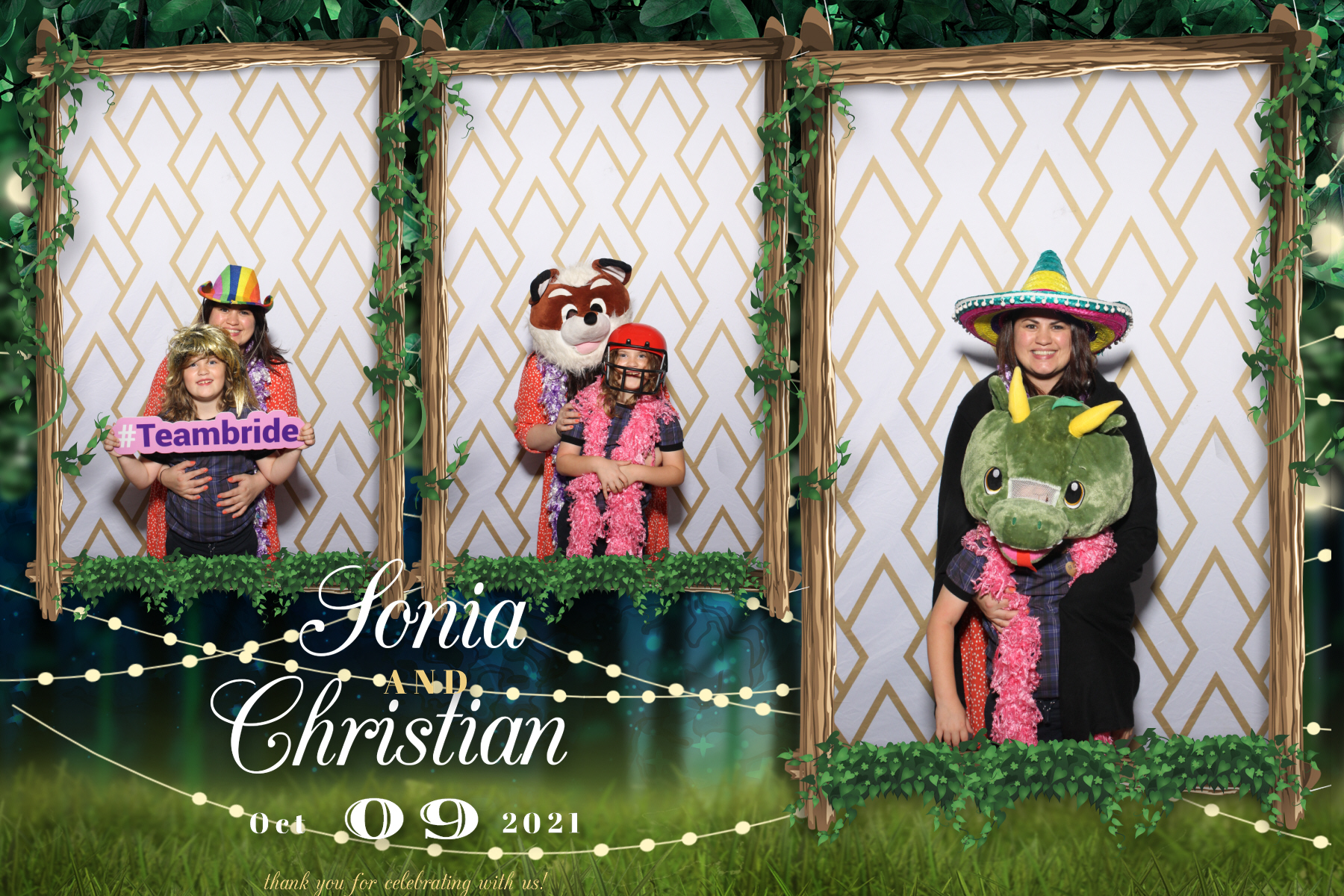 Sonia and Christian | View more photos from the event at gallery.blissbooth.co.uk/u/BlissBooth/Sonia-and-Christian