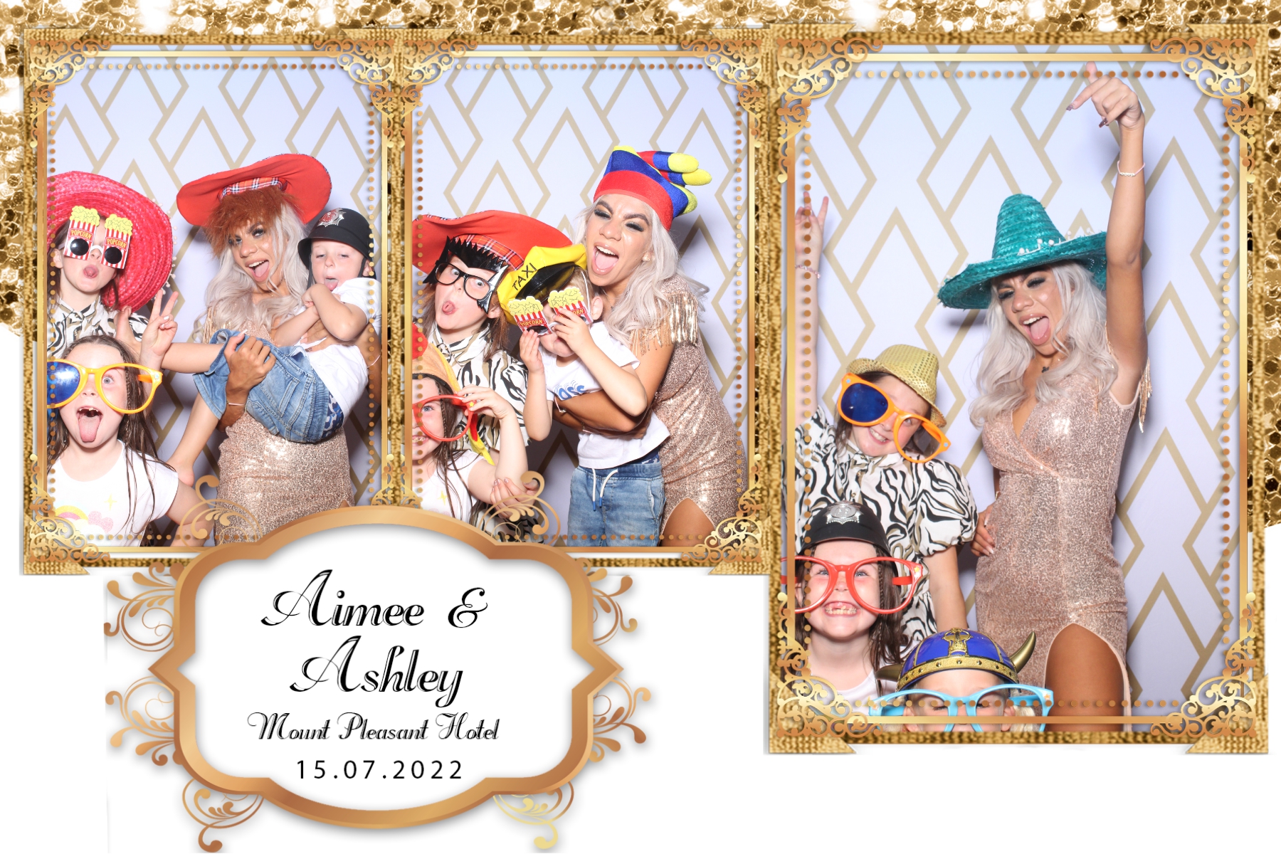 Aimee and Ashley | View more photos from the event at gallery.blissbooth.co.uk/u/BlissBooth/Aimee-and-Ashley