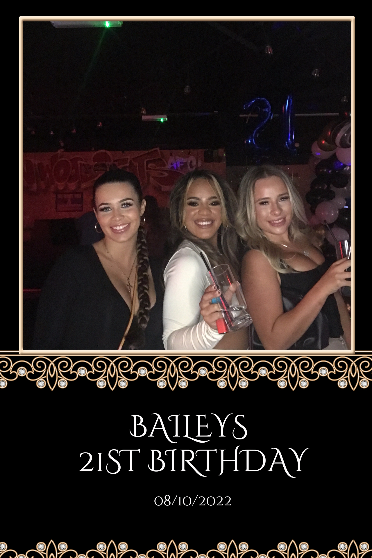 Bailey's 21st Birthday | View more photos from the event at gallery.blissbooth.co.uk/u/BlissBooth/Baileys-21st-Birthday