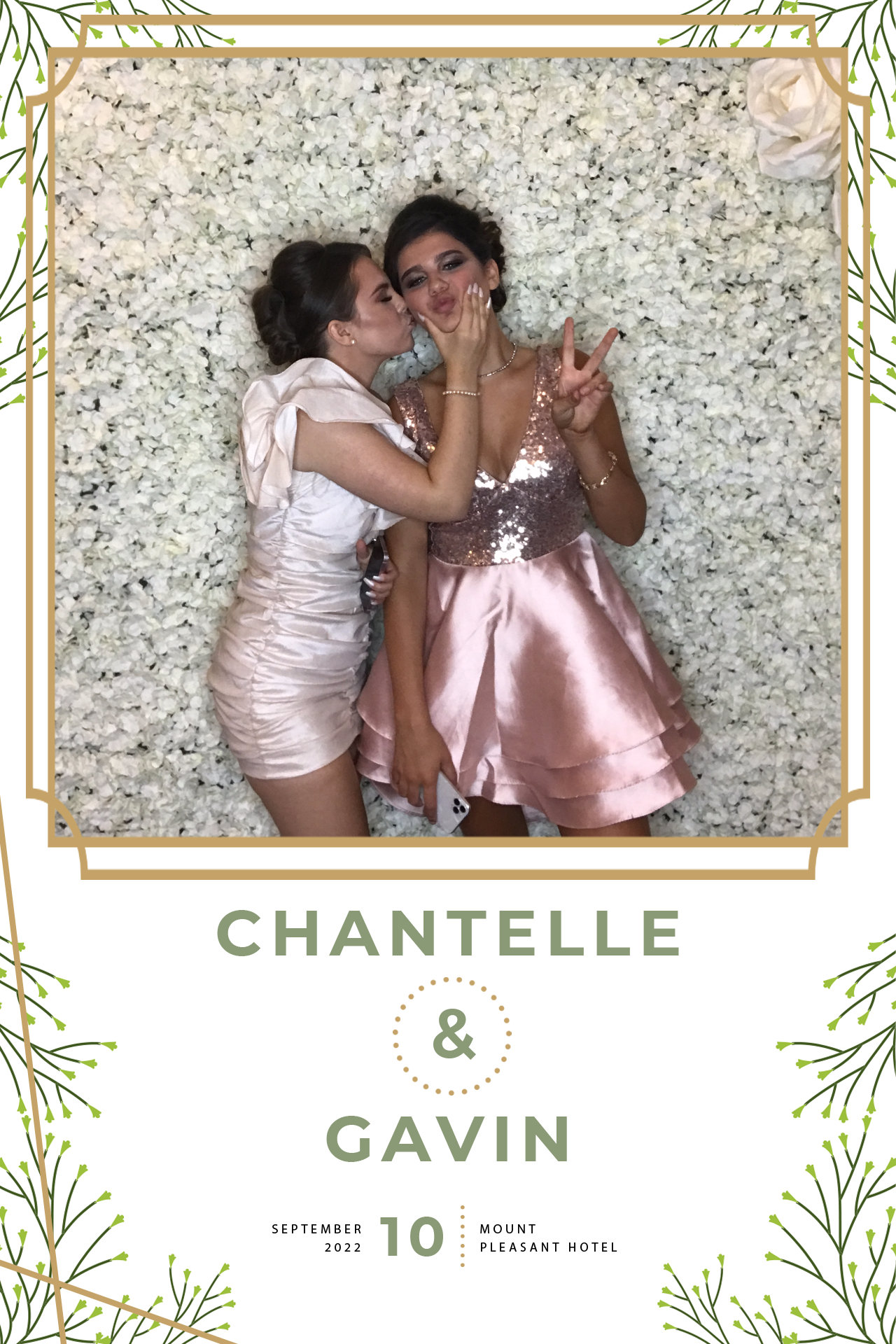 Chantelle and Gavin | View more photos from the event at gallery.blissbooth.co.uk/u/BlissBooth/Chantelle-and-Gavin