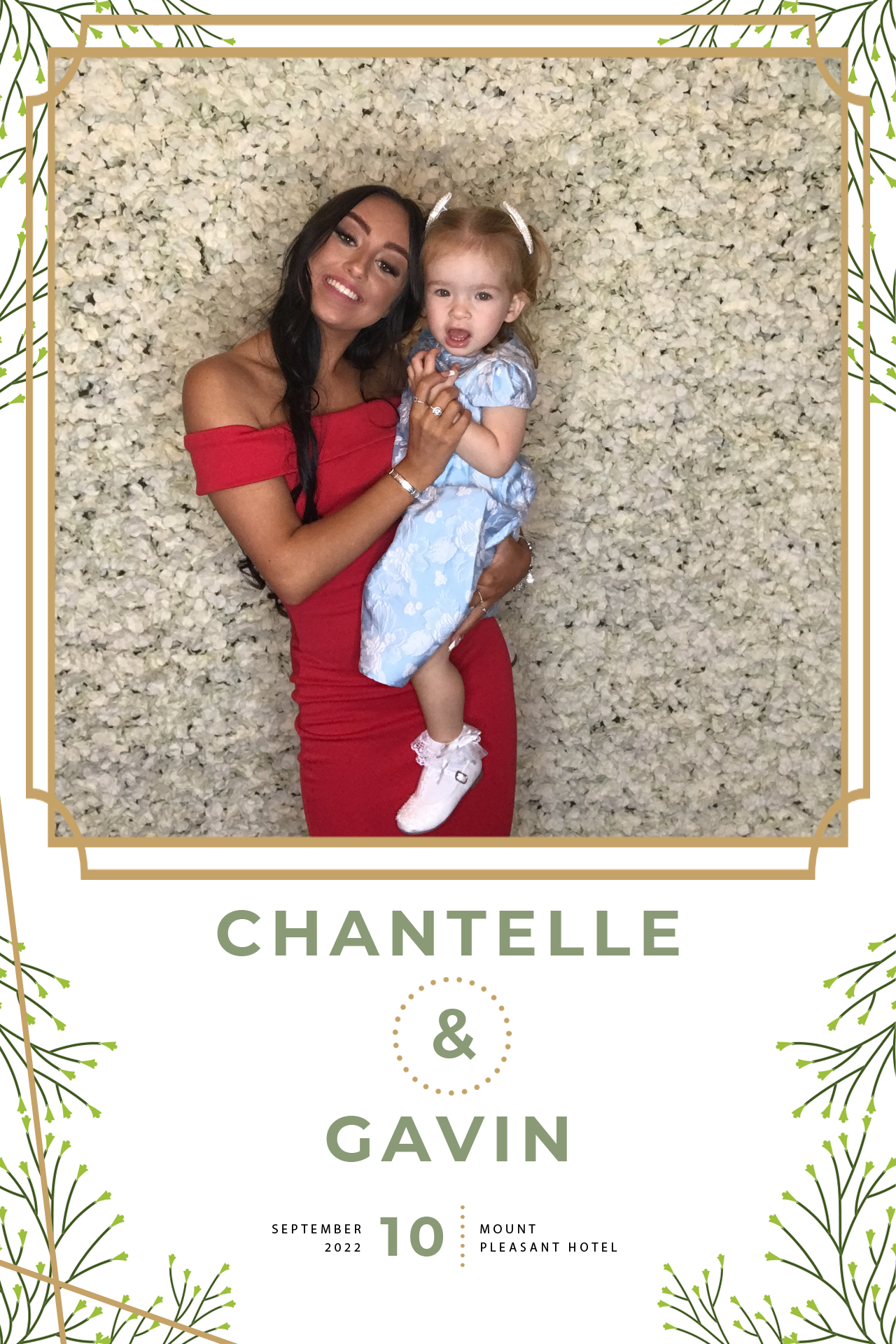 Chantelle and Gavin | View more photos from the event at gallery.blissbooth.co.uk/u/BlissBooth/Chantelle-and-Gavin
