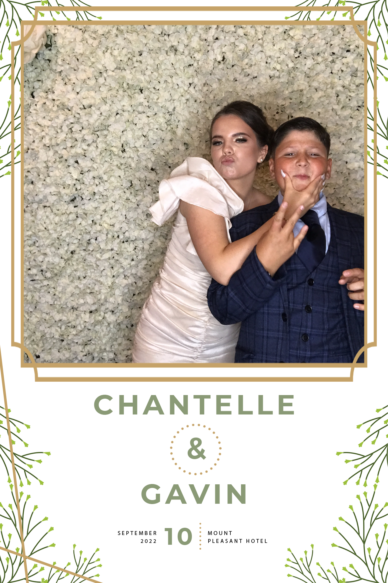 Chantelle and Gavin | View more photos from the event at gallery.blissbooth.co.uk/u/BlissBooth/Chantelle-and-Gavin