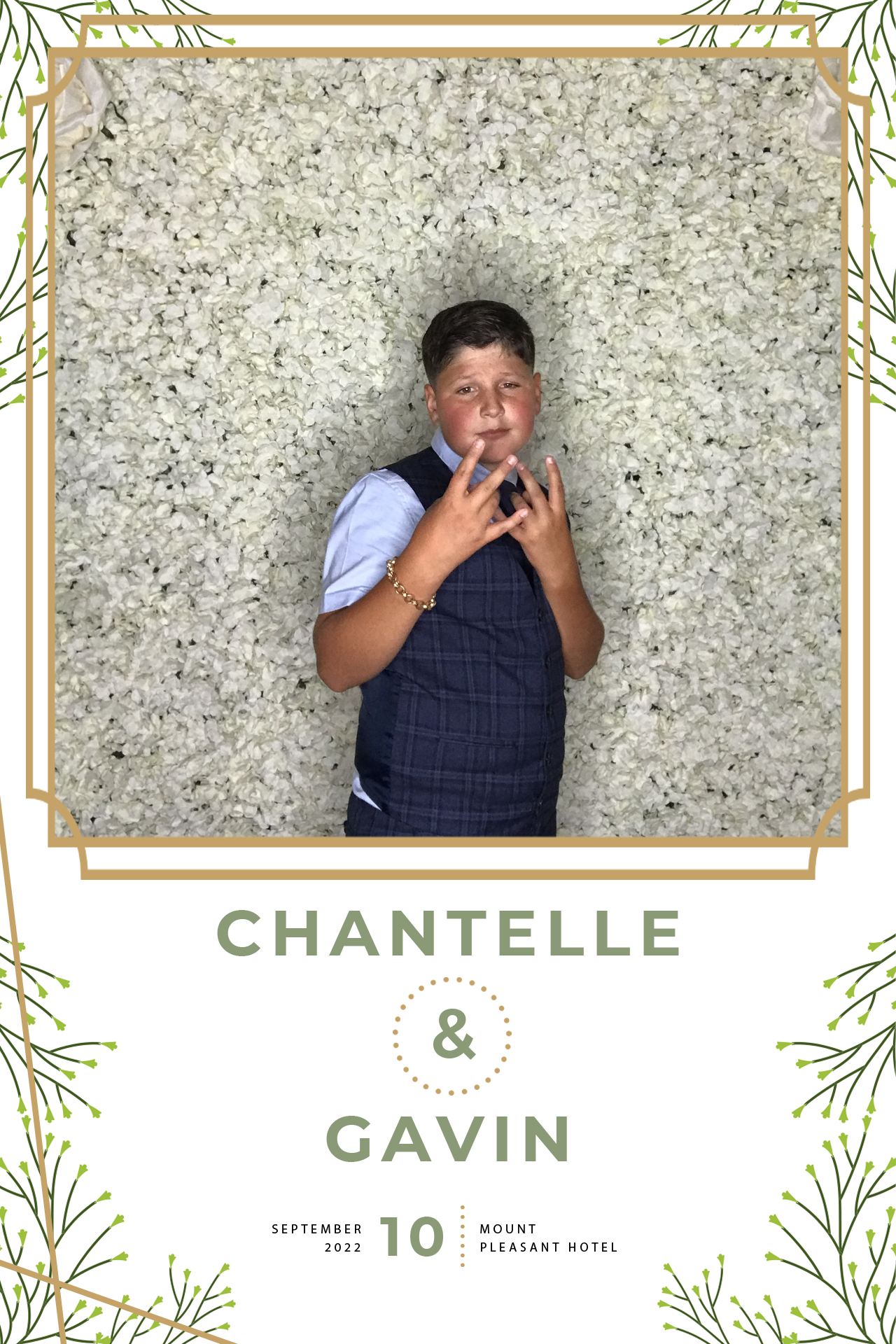 Chantelle and Gavin | View more photos from the event at gallery.blissbooth.co.uk/u/BlissBooth/Chantelle-and-Gavin