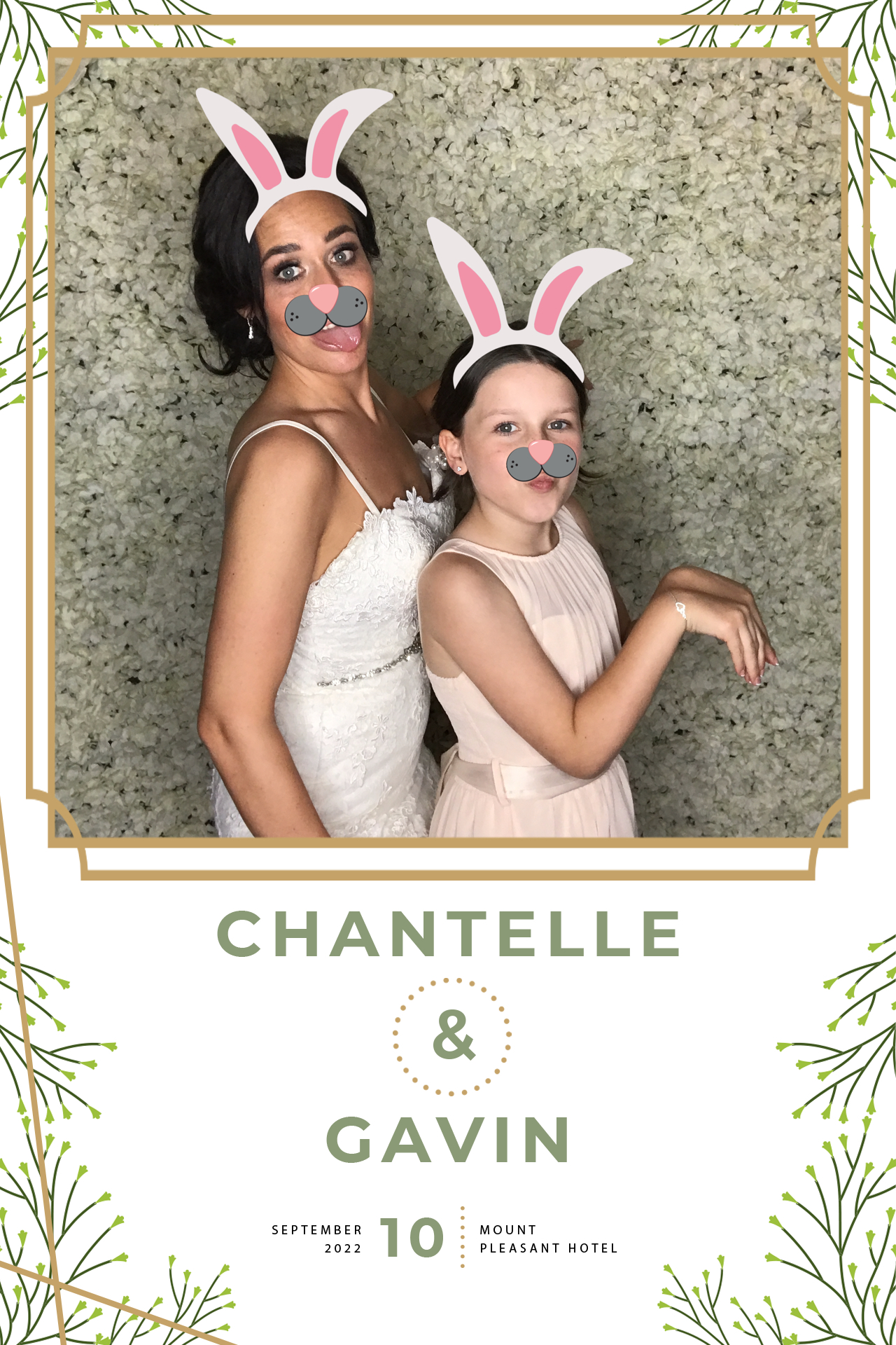 Chantelle and Gavin | View more photos from the event at gallery.blissbooth.co.uk/u/BlissBooth/Chantelle-and-Gavin