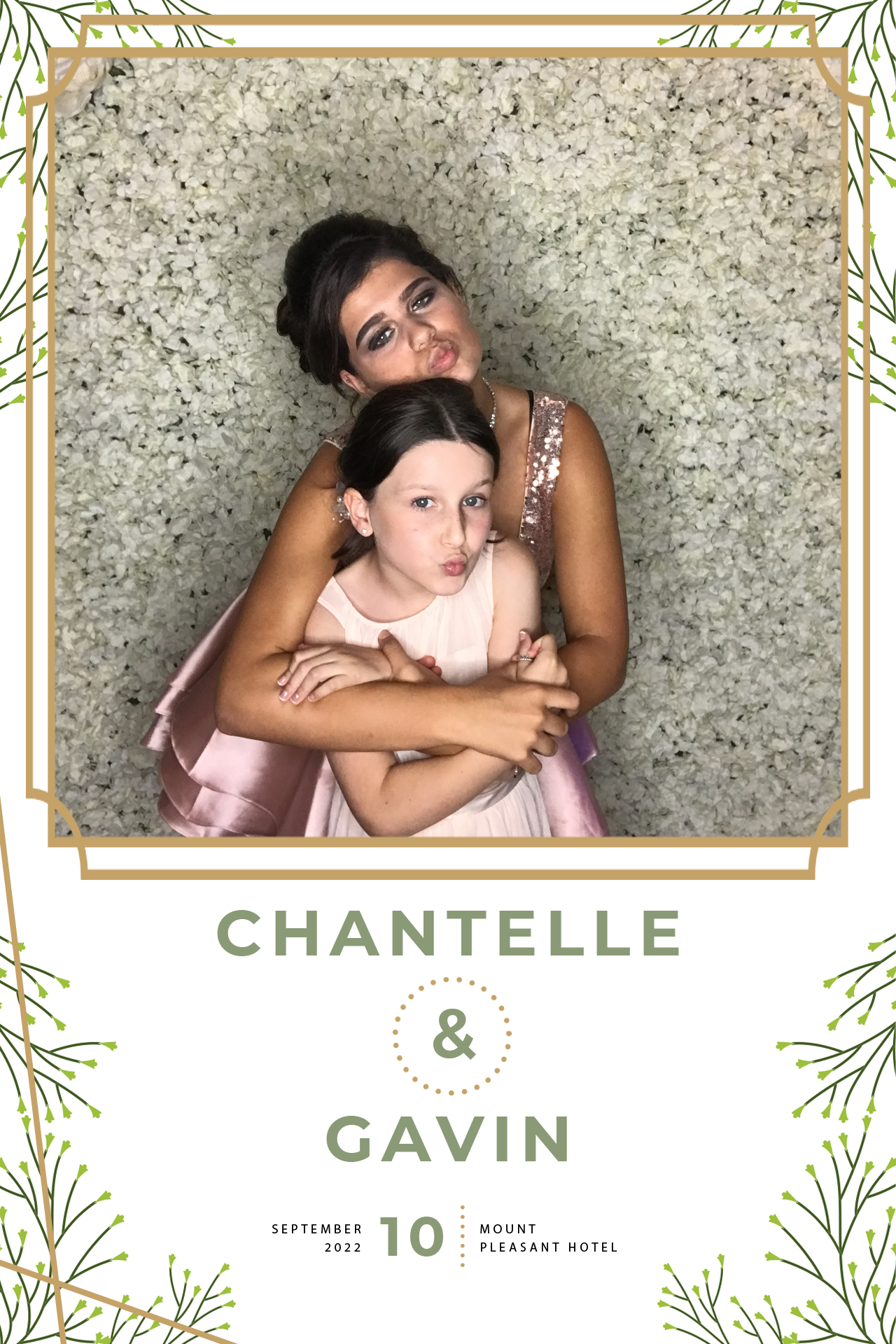 Chantelle and Gavin | View more photos from the event at gallery.blissbooth.co.uk/u/BlissBooth/Chantelle-and-Gavin