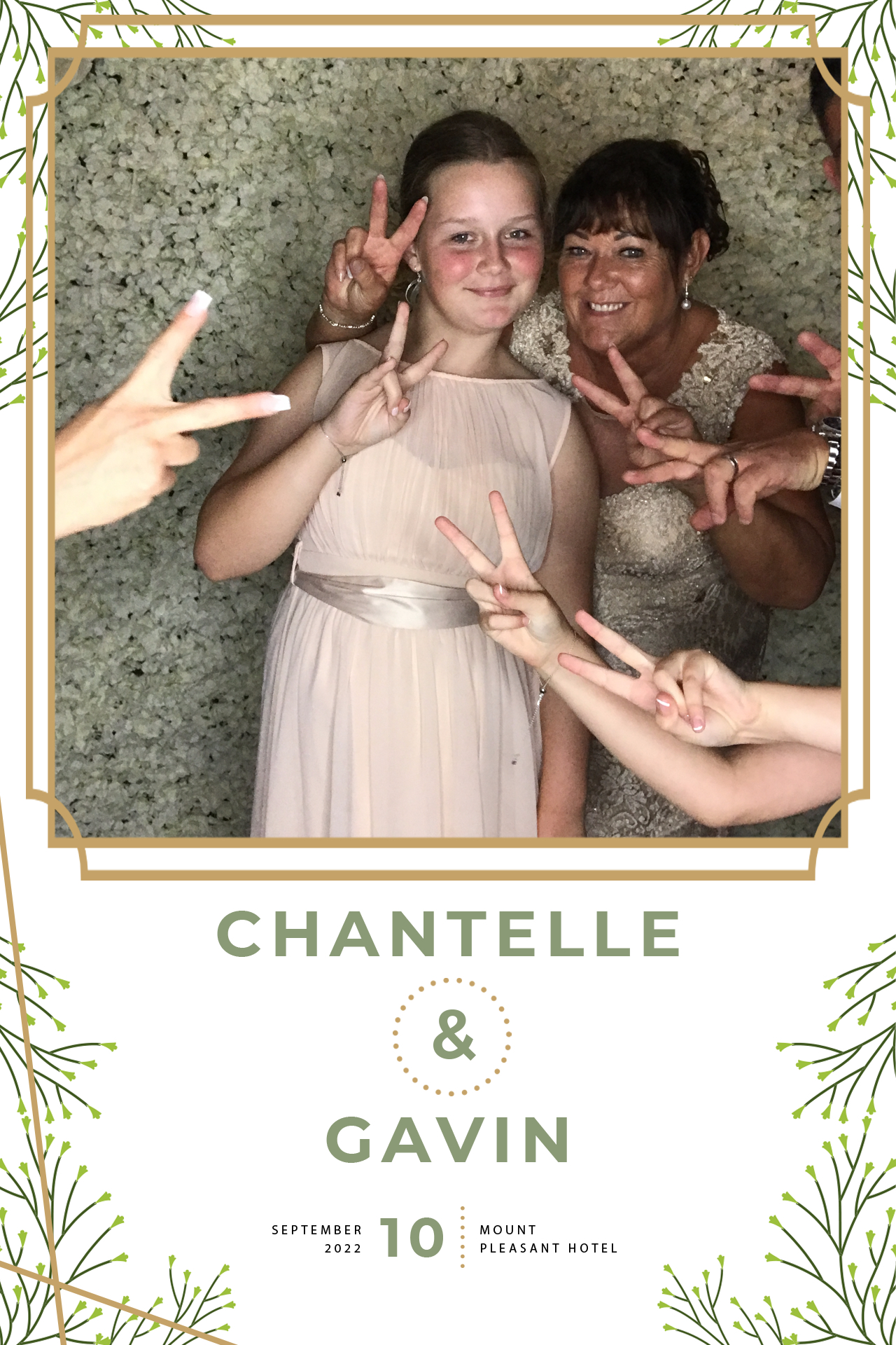 Chantelle and Gavin | View more photos from the event at gallery.blissbooth.co.uk/u/BlissBooth/Chantelle-and-Gavin