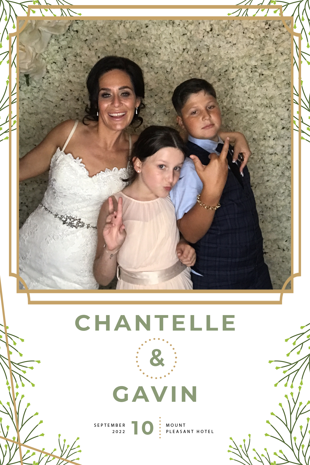 Chantelle and Gavin | View more photos from the event at gallery.blissbooth.co.uk/u/BlissBooth/Chantelle-and-Gavin