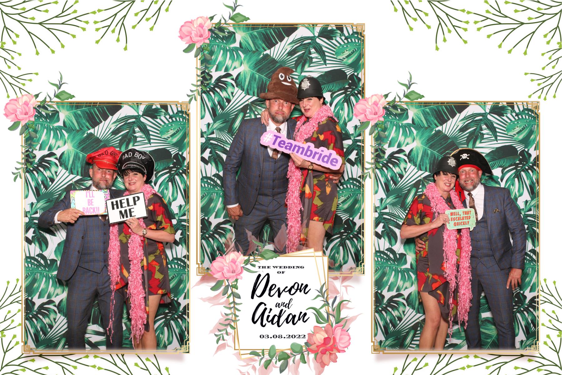 Devon and Aidan | View more photos from the event at gallery.blissbooth.co.uk/u/BlissBooth/Devon-and-Aidan