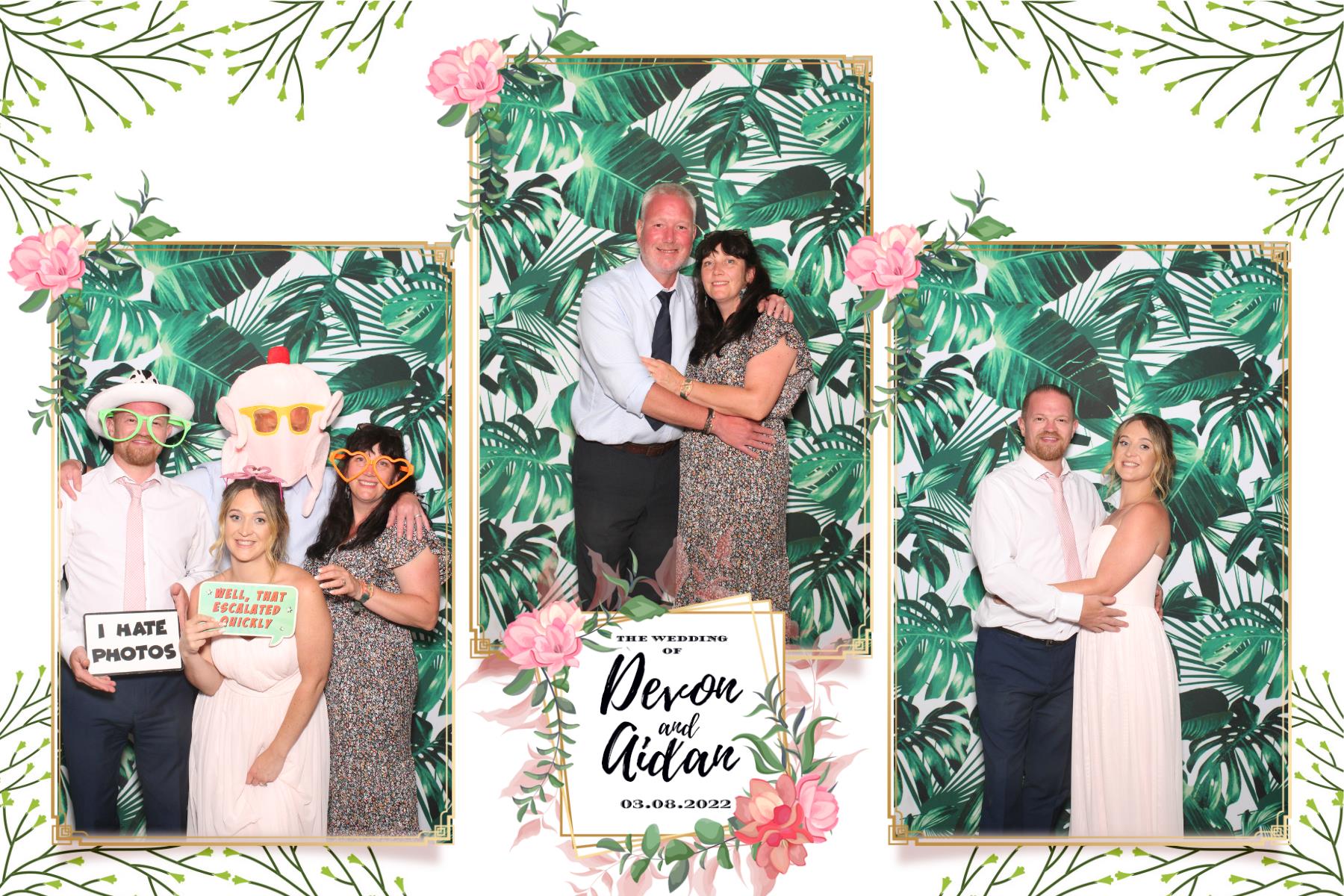 Devon and Aidan | View more photos from the event at gallery.blissbooth.co.uk/u/BlissBooth/Devon-and-Aidan
