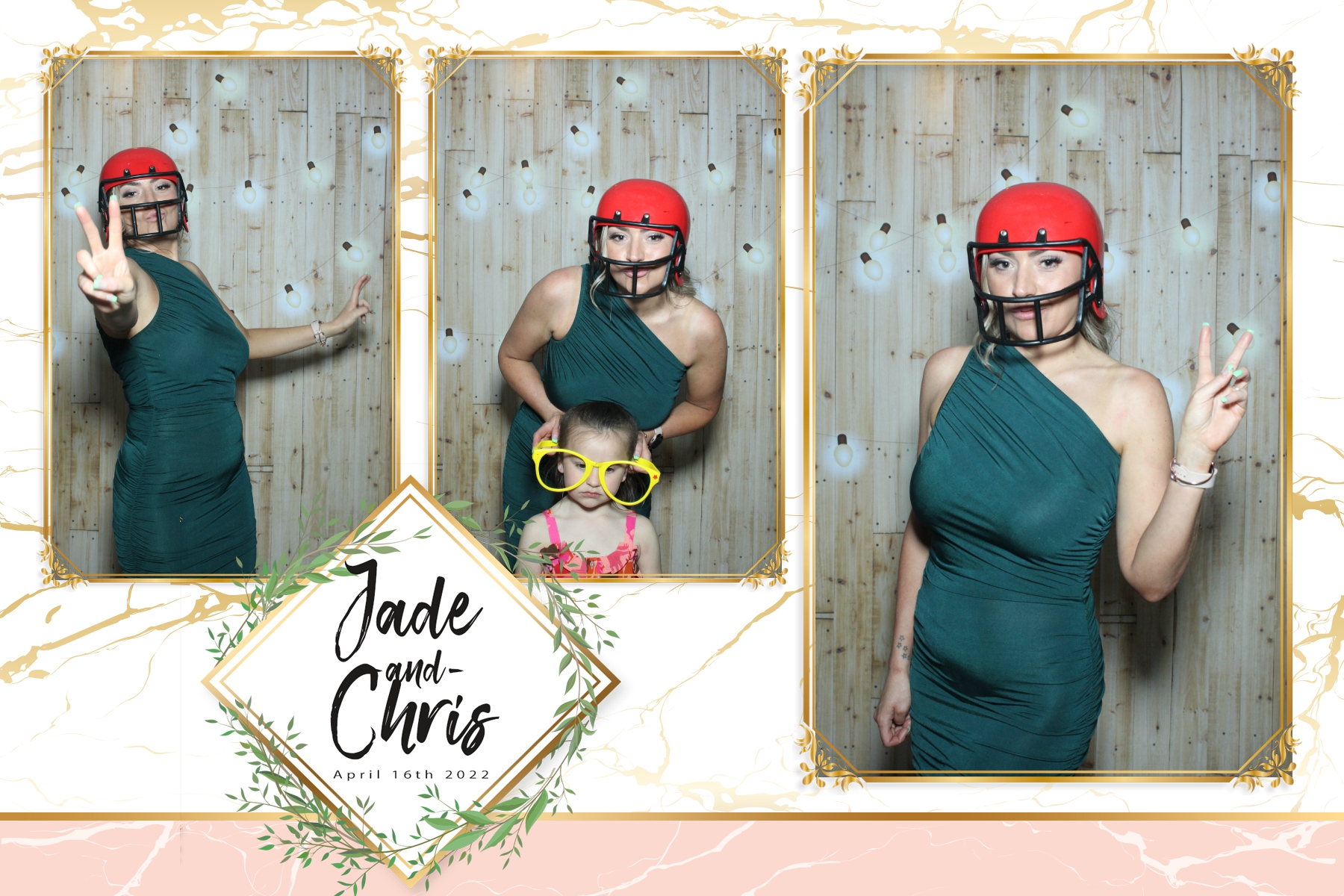 Jade and Chris | View more photos from the event at gallery.blissbooth.co.uk/u/BlissBooth/Jade-and-Chris