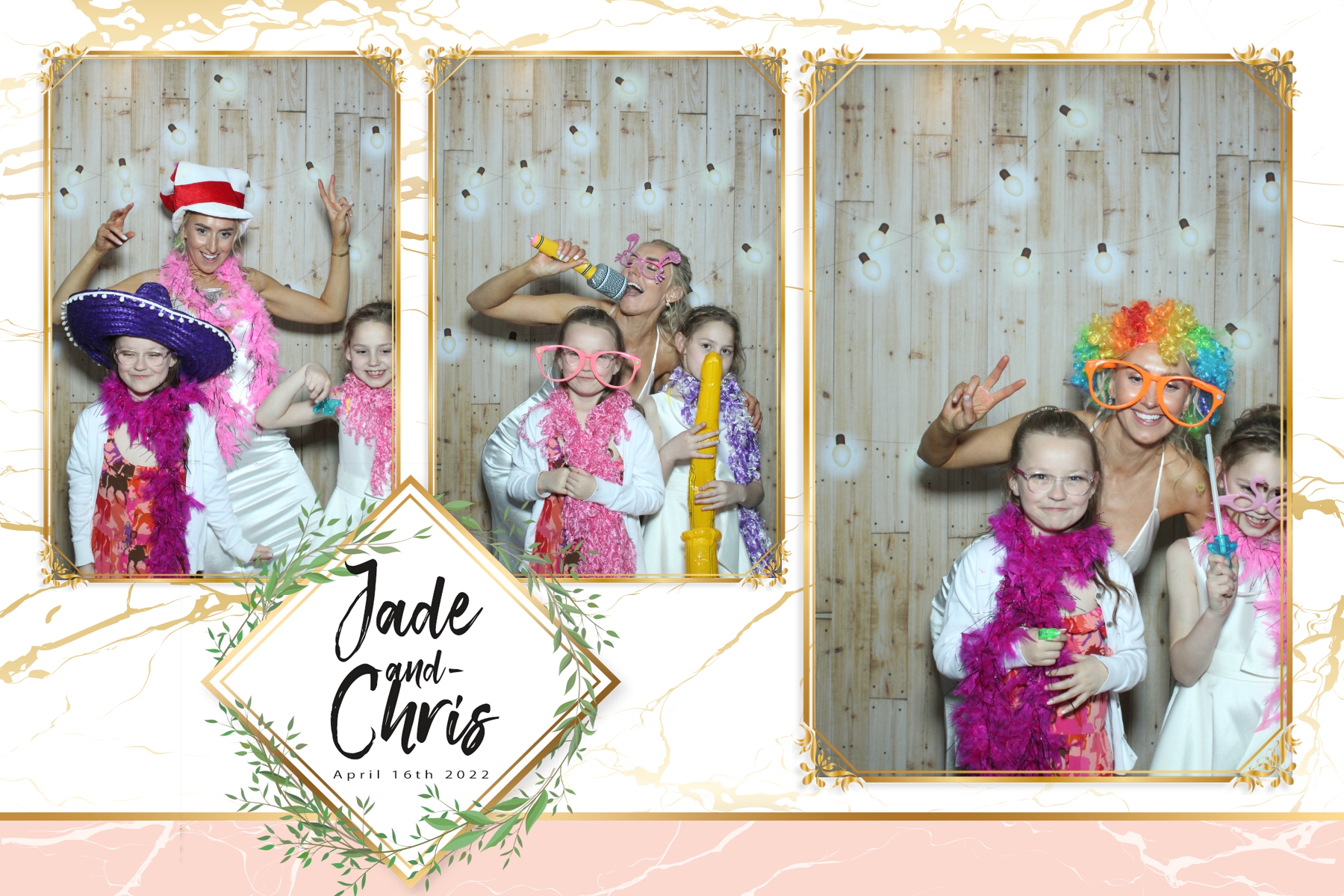 Jade and Chris | View more photos from the event at gallery.blissbooth.co.uk/u/BlissBooth/Jade-and-Chris