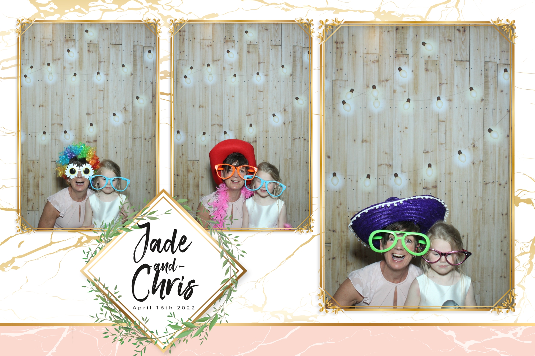 Jade and Chris | View more photos from the event at gallery.blissbooth.co.uk/u/BlissBooth/Jade-and-Chris