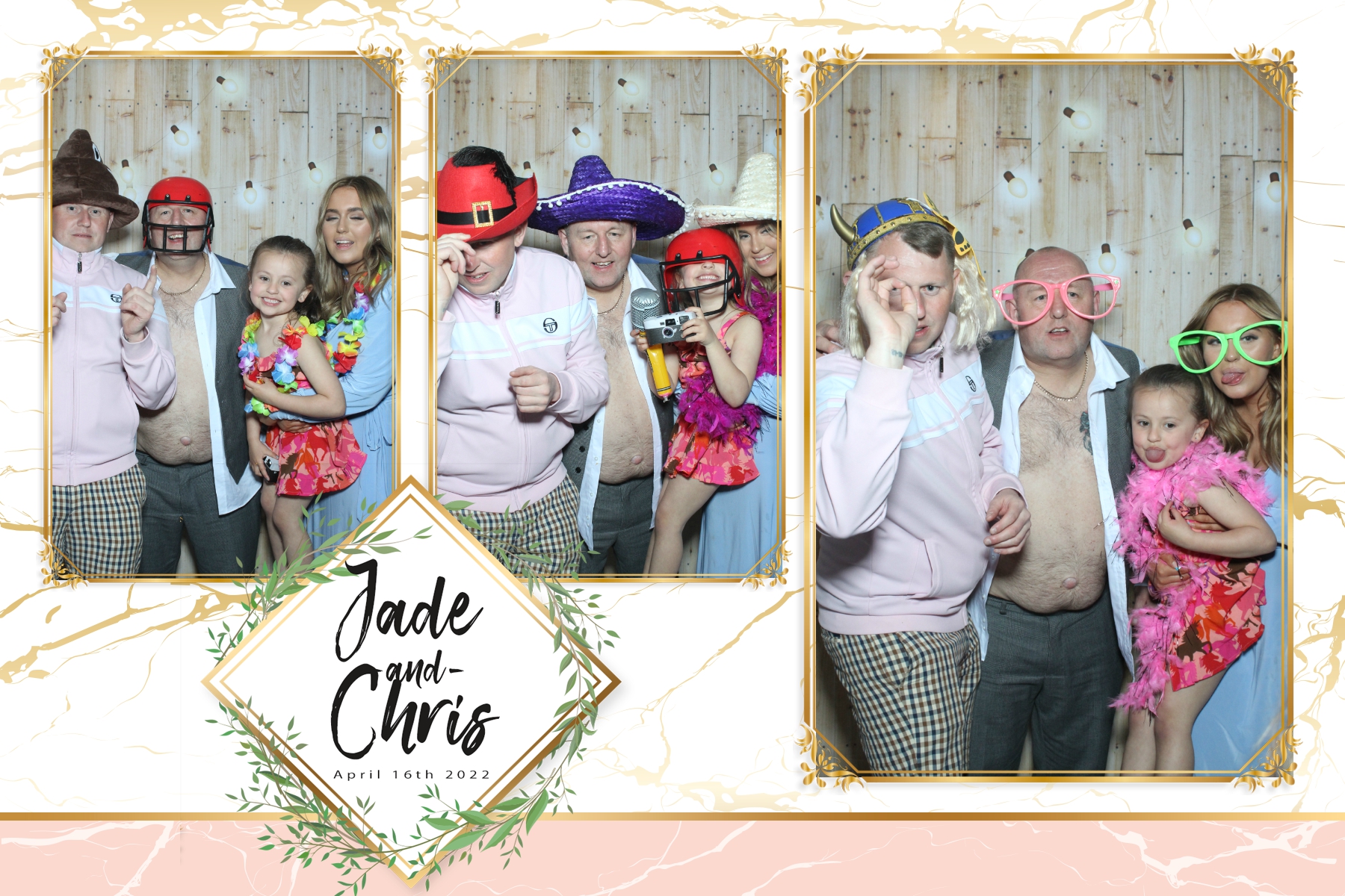 Jade and Chris | View more photos from the event at gallery.blissbooth.co.uk/u/BlissBooth/Jade-and-Chris