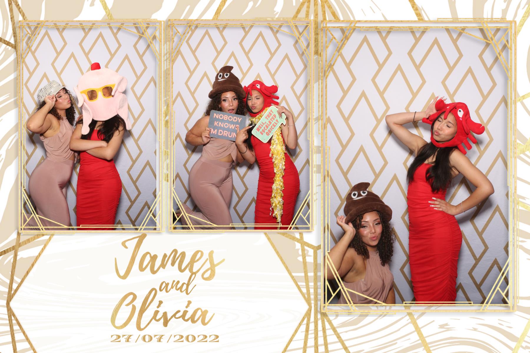 James and Olivia | View more photos from the event at gallery.blissbooth.co.uk/u/BlissBooth/James-and-Olivia