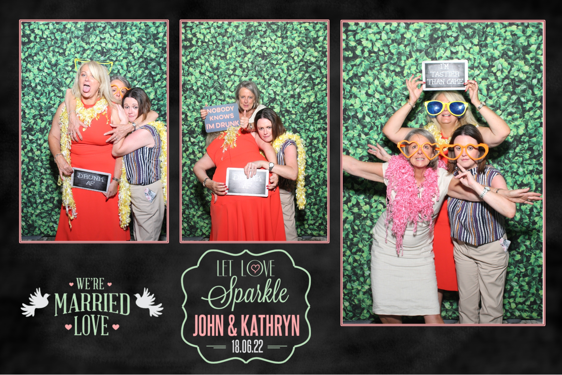 John and Kathyrn | View more photos from the event at gallery.blissbooth.co.uk/u/BlissBooth/John-and-Kathyrn