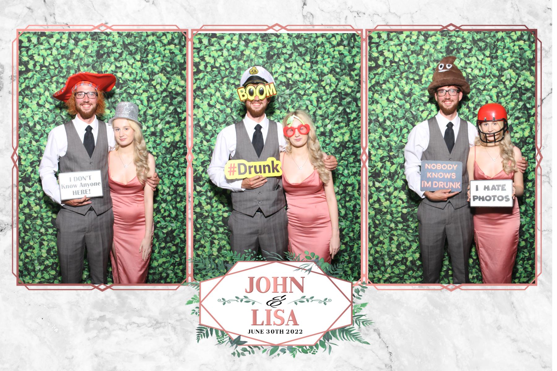 John and Lisa | View more photos from the event at gallery.blissbooth.co.uk/u/BlissBooth/John-and-Lisa