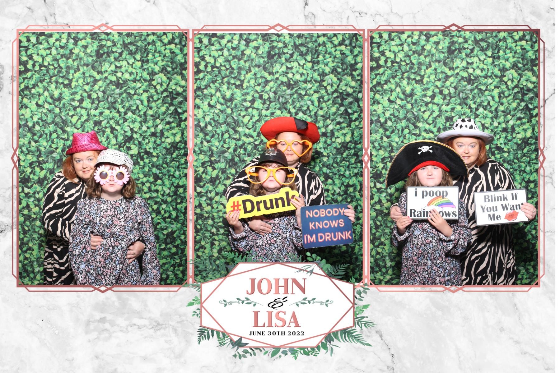 John and Lisa | View more photos from the event at gallery.blissbooth.co.uk/u/BlissBooth/John-and-Lisa