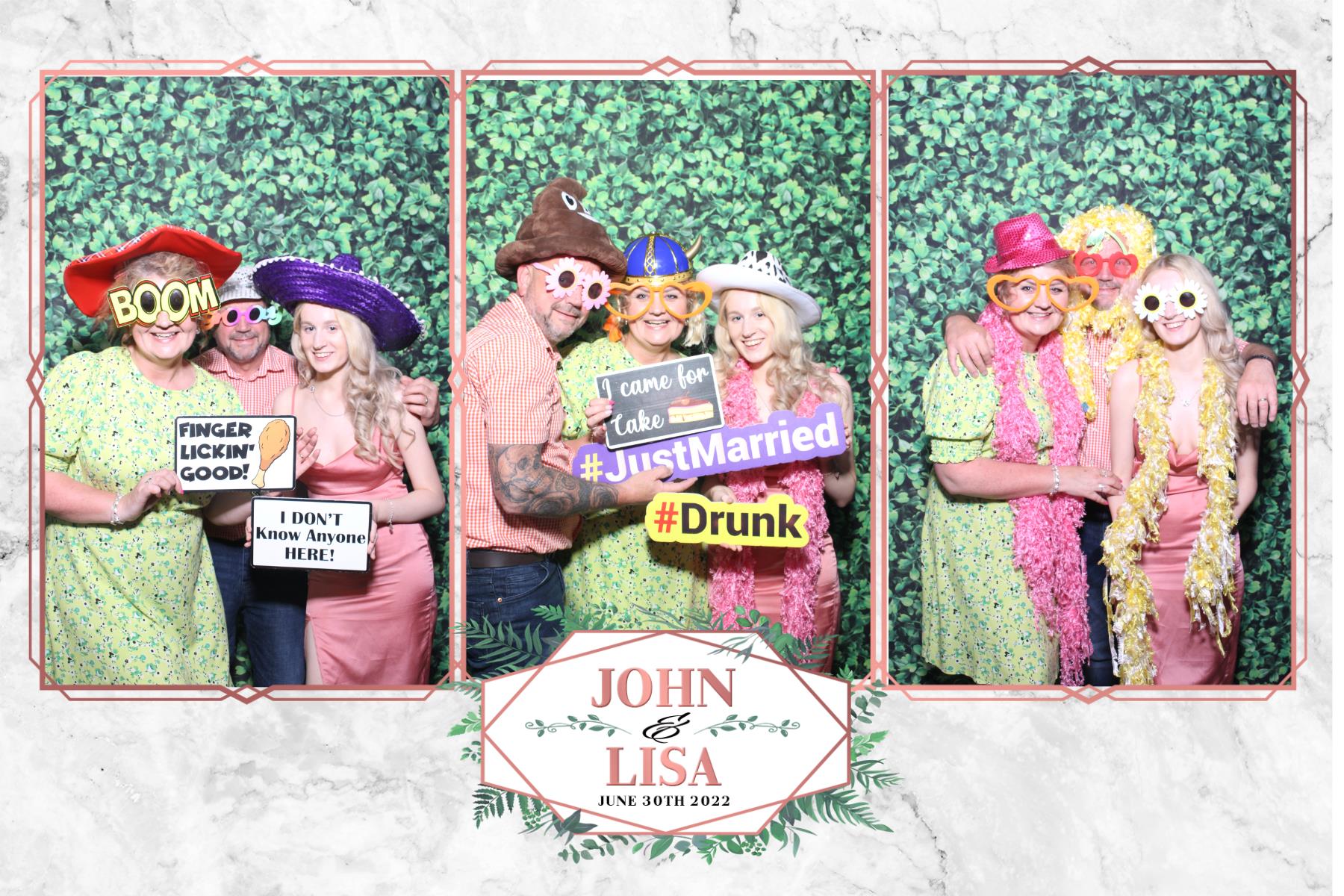 John and Lisa | View more photos from the event at gallery.blissbooth.co.uk/u/BlissBooth/John-and-Lisa