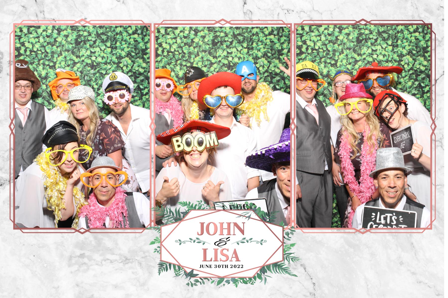 John and Lisa | View more photos from the event at gallery.blissbooth.co.uk/u/BlissBooth/John-and-Lisa
