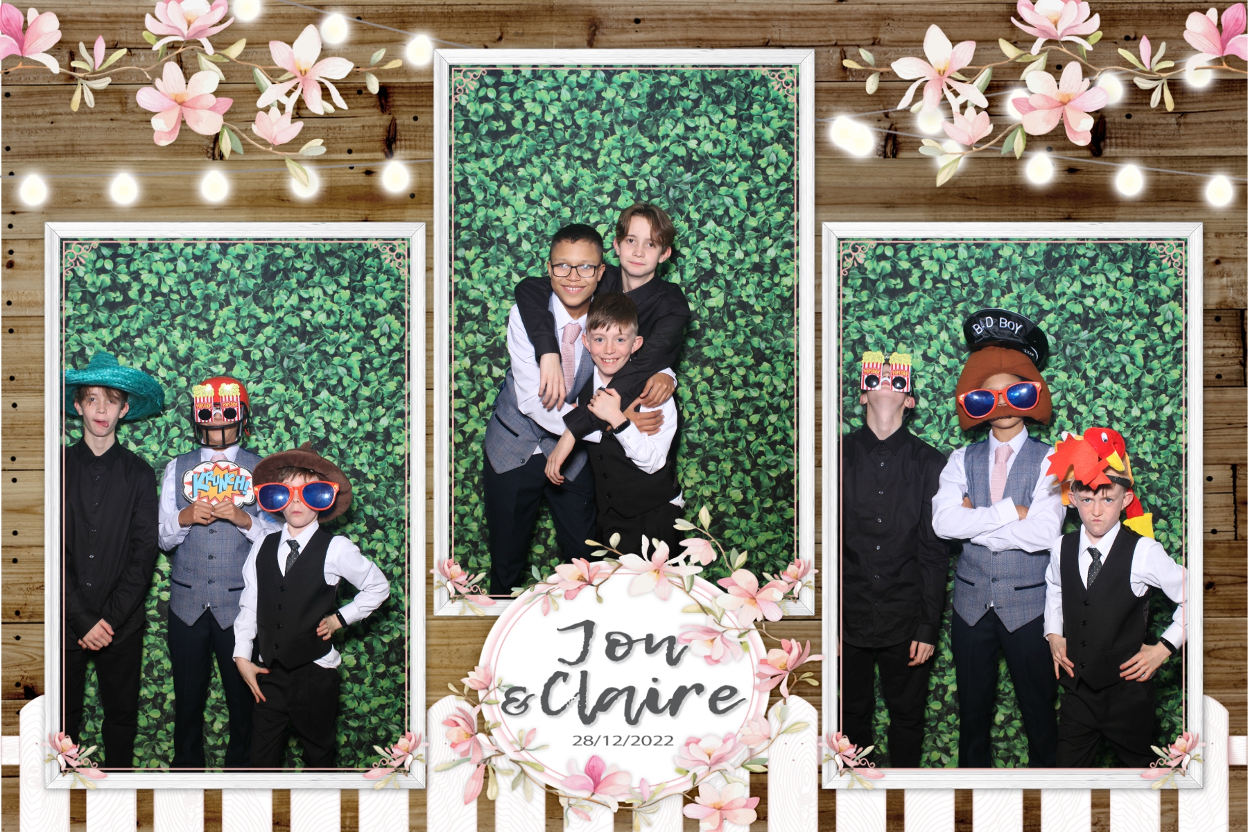 Jon and Claire | View more photos from the event at gallery.blissbooth.co.uk/u/BlissBooth/Jon-and-Claire