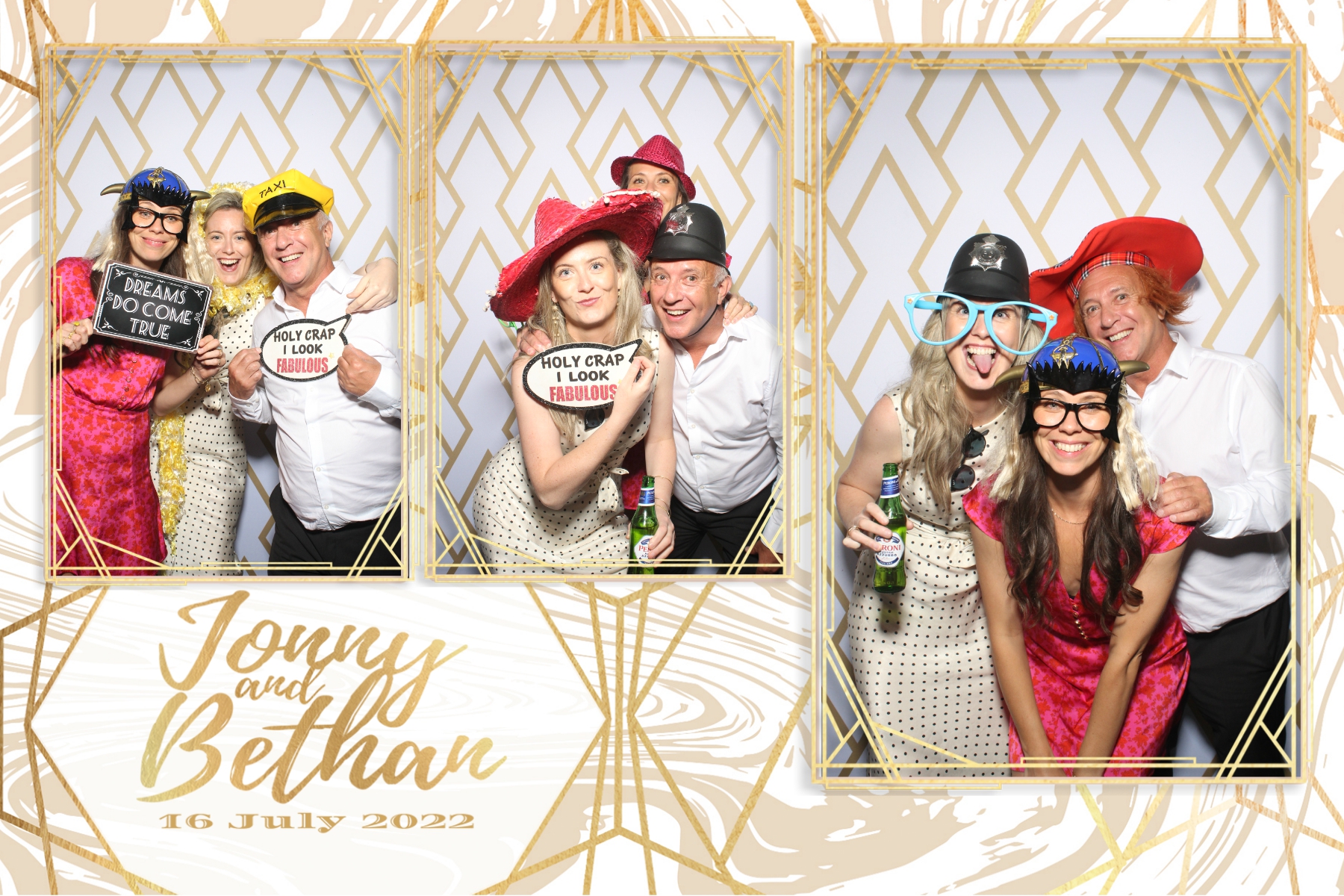 Jonny and Bethan | View more photos from the event at gallery.blissbooth.co.uk/u/BlissBooth/Jonny-and-Bethan
